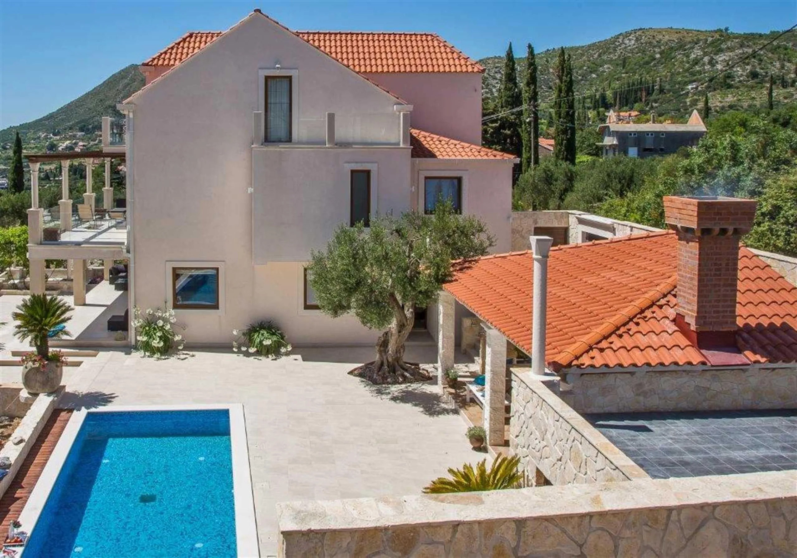 Magnificent Villa with Private Pool Overlooking Dubrovnik's Seascape — photograph 7