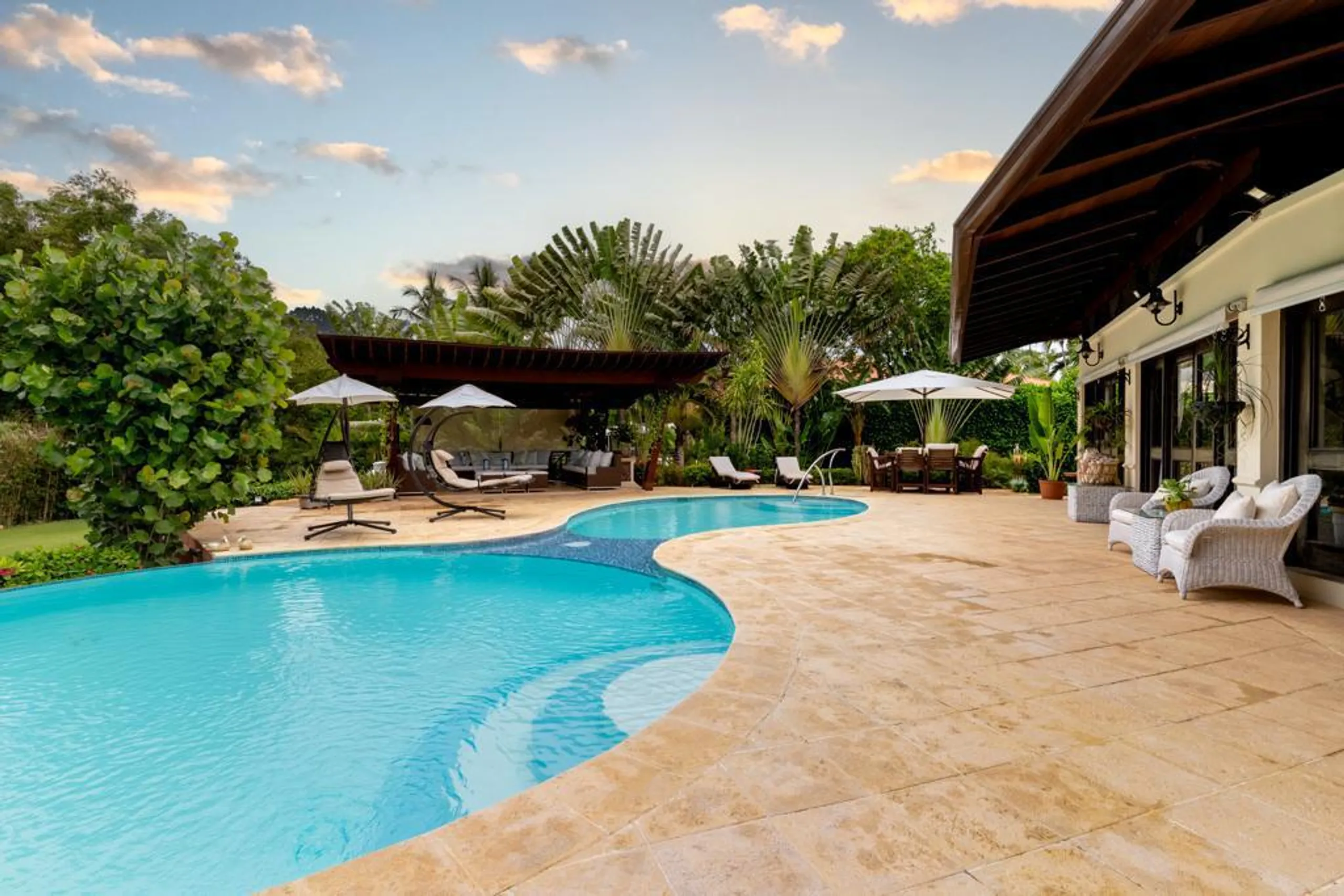 Serene Luxury Estate in Casa De Campo with Invigorating Pool, Casa de Campo