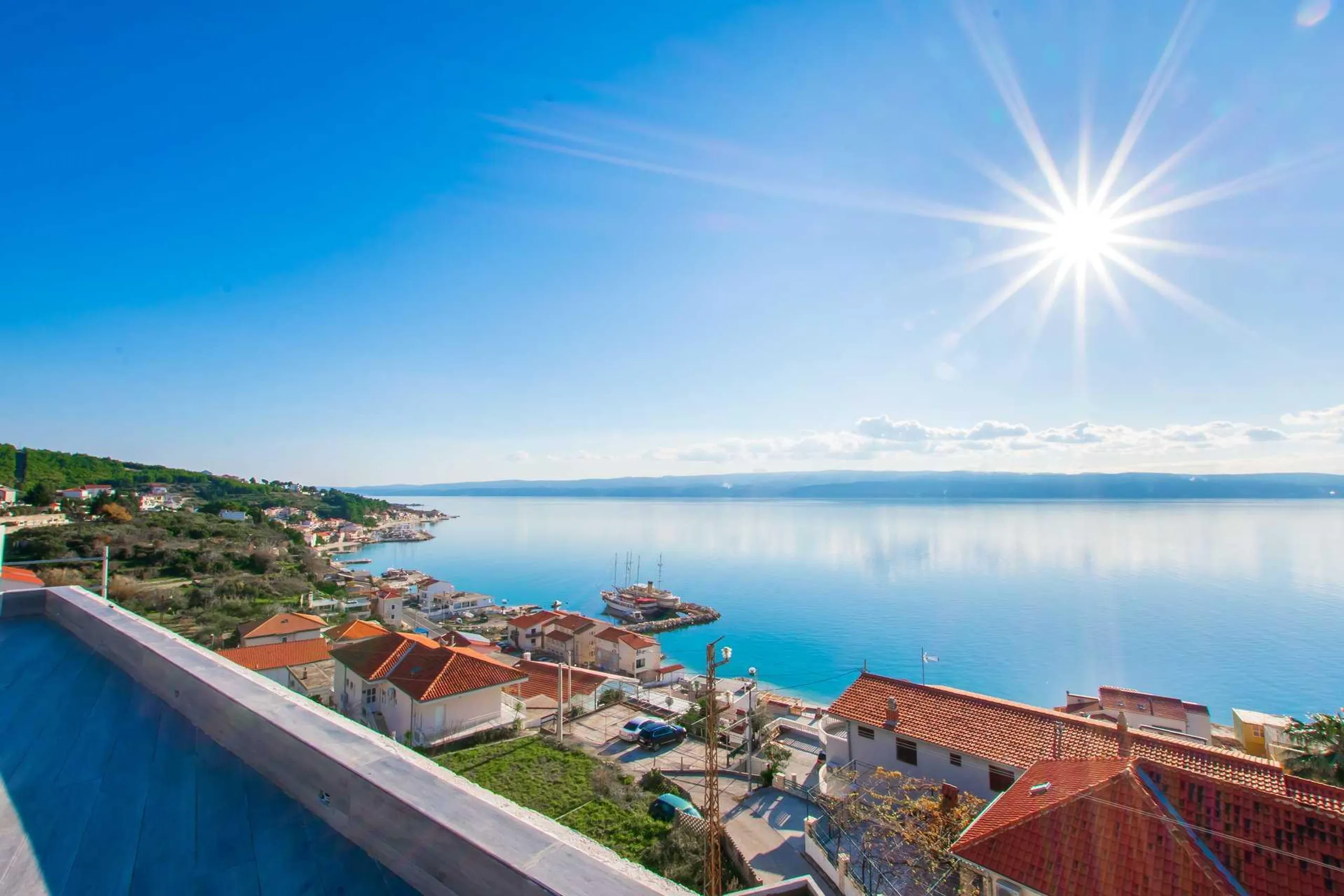 Spectacular 10-Bedroom Villa with PooL and Stunning Sea Views, Orij