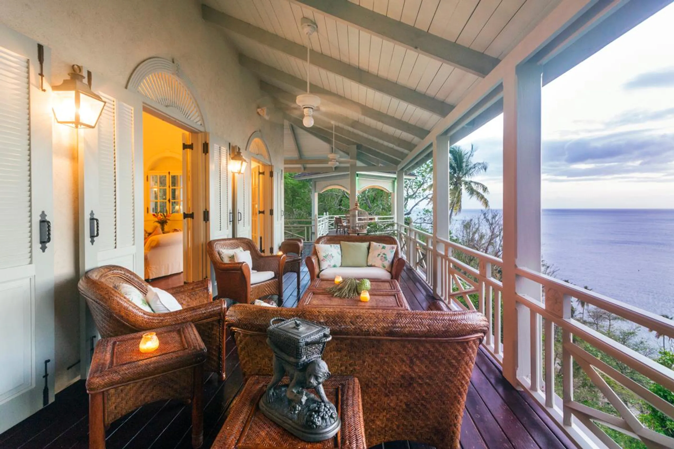 Majestic 5BR Villa with Private Pool and Incredible Views of Petit Piton — photograph 7