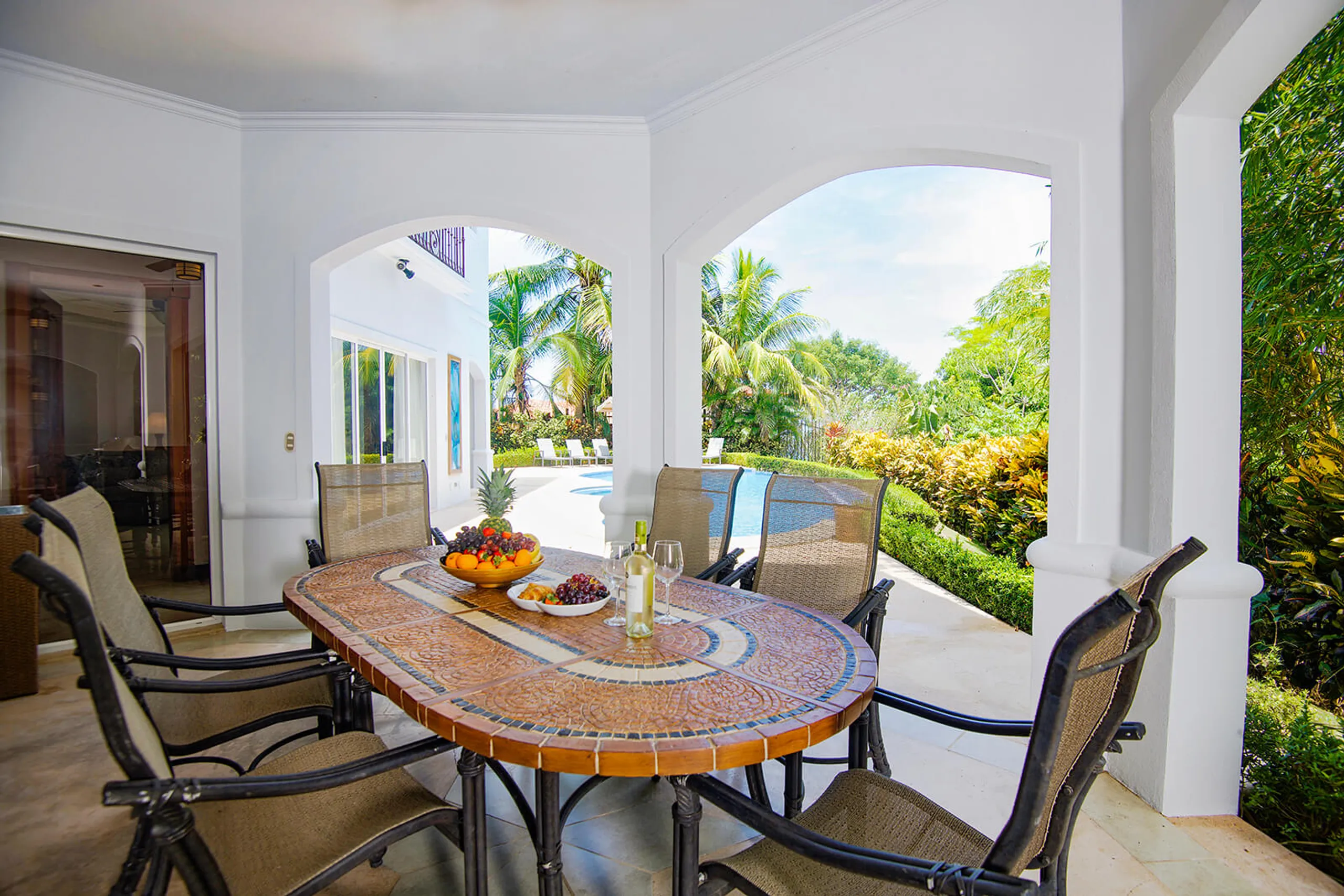 Spacious Los Sueños Resort Villa with Private Infinity Pool, Jacuzzi , & Forest Views — photograph 6