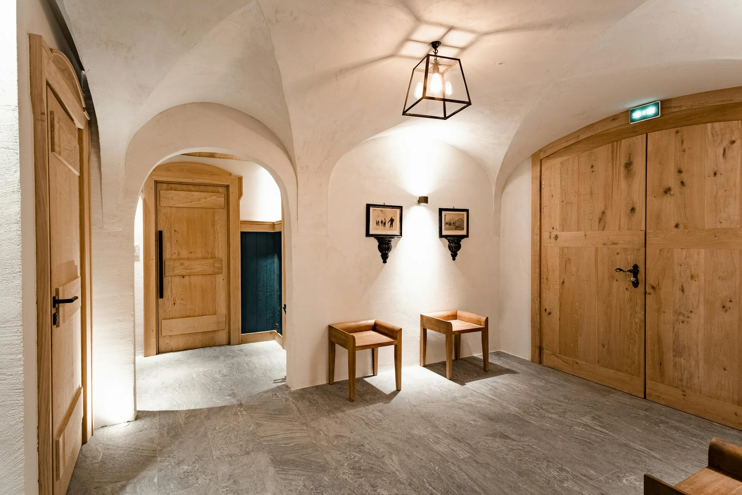 French Alps Elysium Chalet with Indoor Pool and Spa — photograph 12