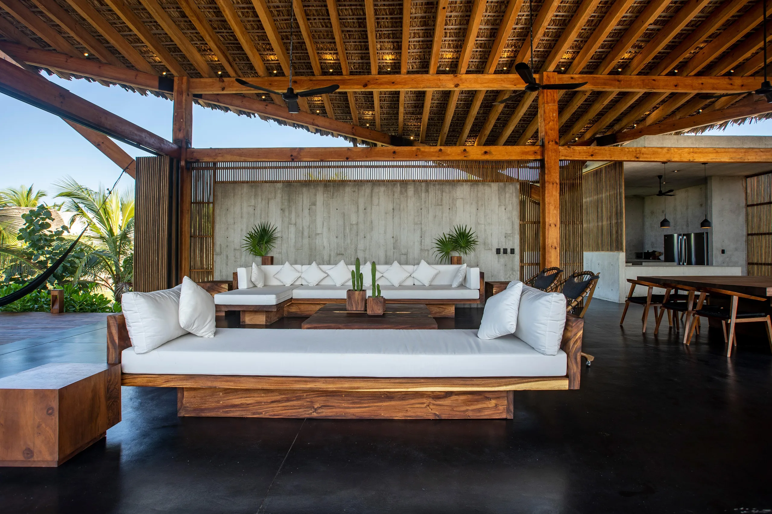 Cerulean Sanctum Beachside Resort Estate with Infinity Pool — photograph 11