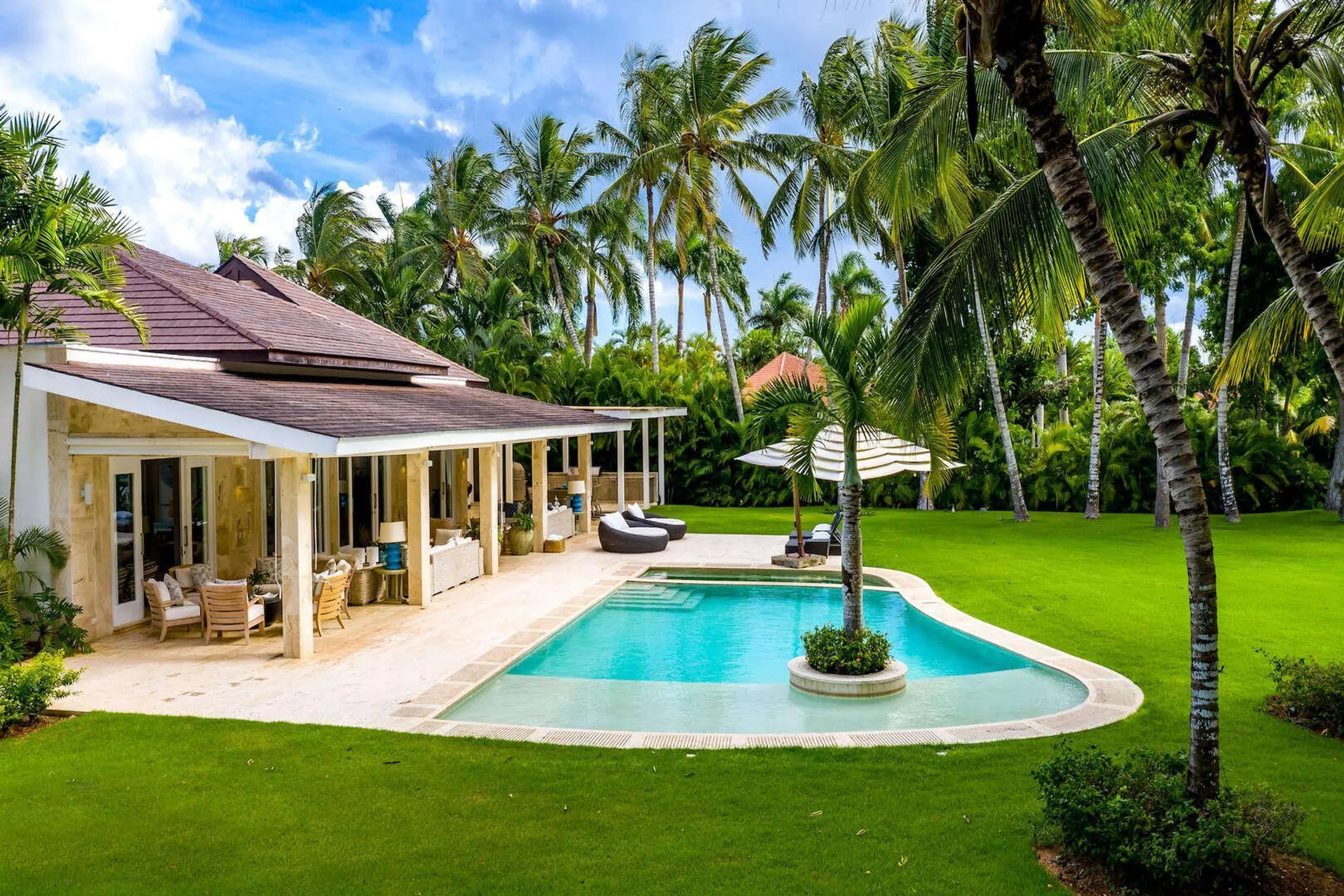 Casa de Campo's Luxurious Getaway Villa with Country Club Golf Course Access — photograph 10