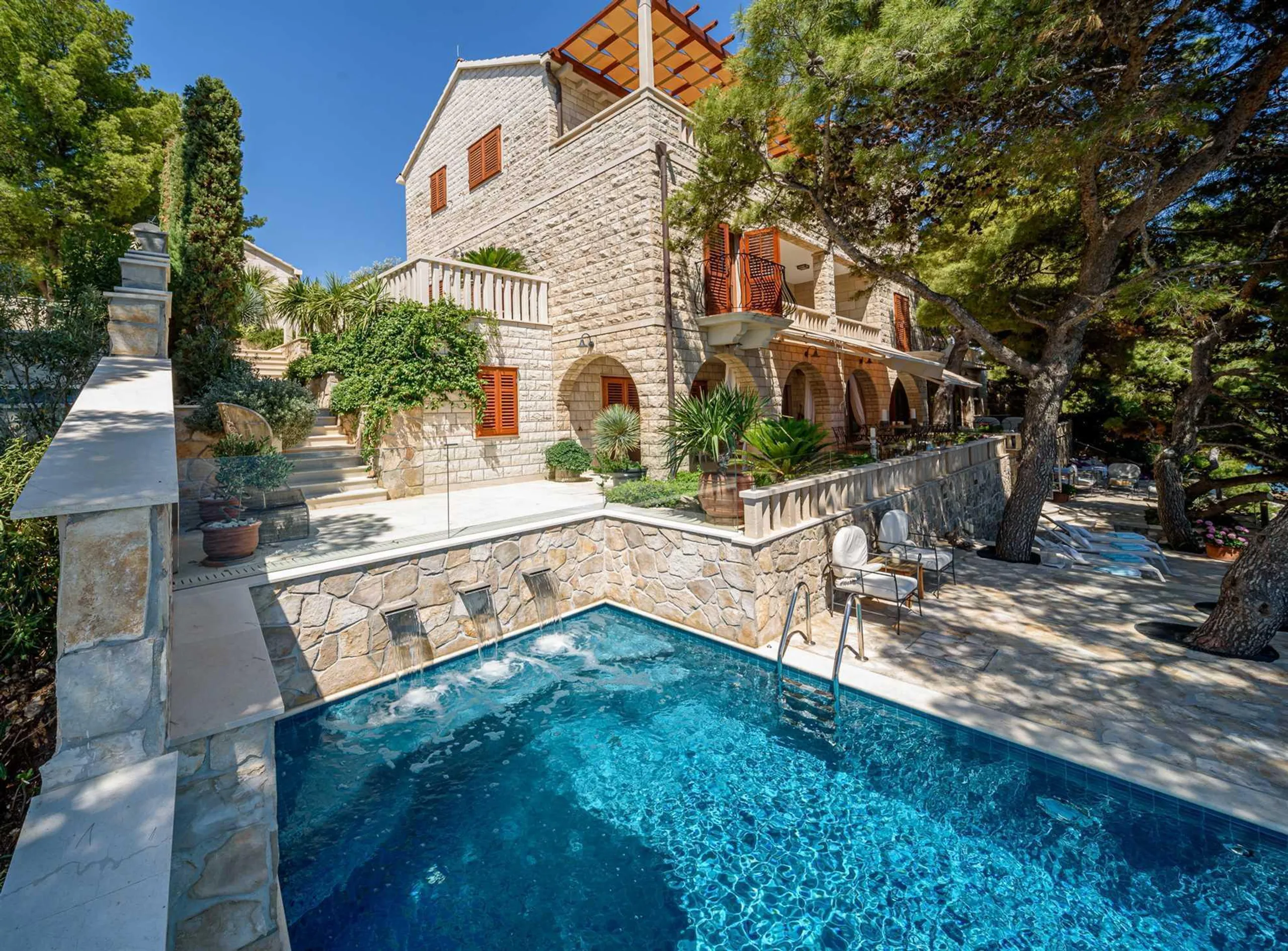 Enchanting Dalmatian Villa with Private Pool and Stunning Sea View — photograph 3
