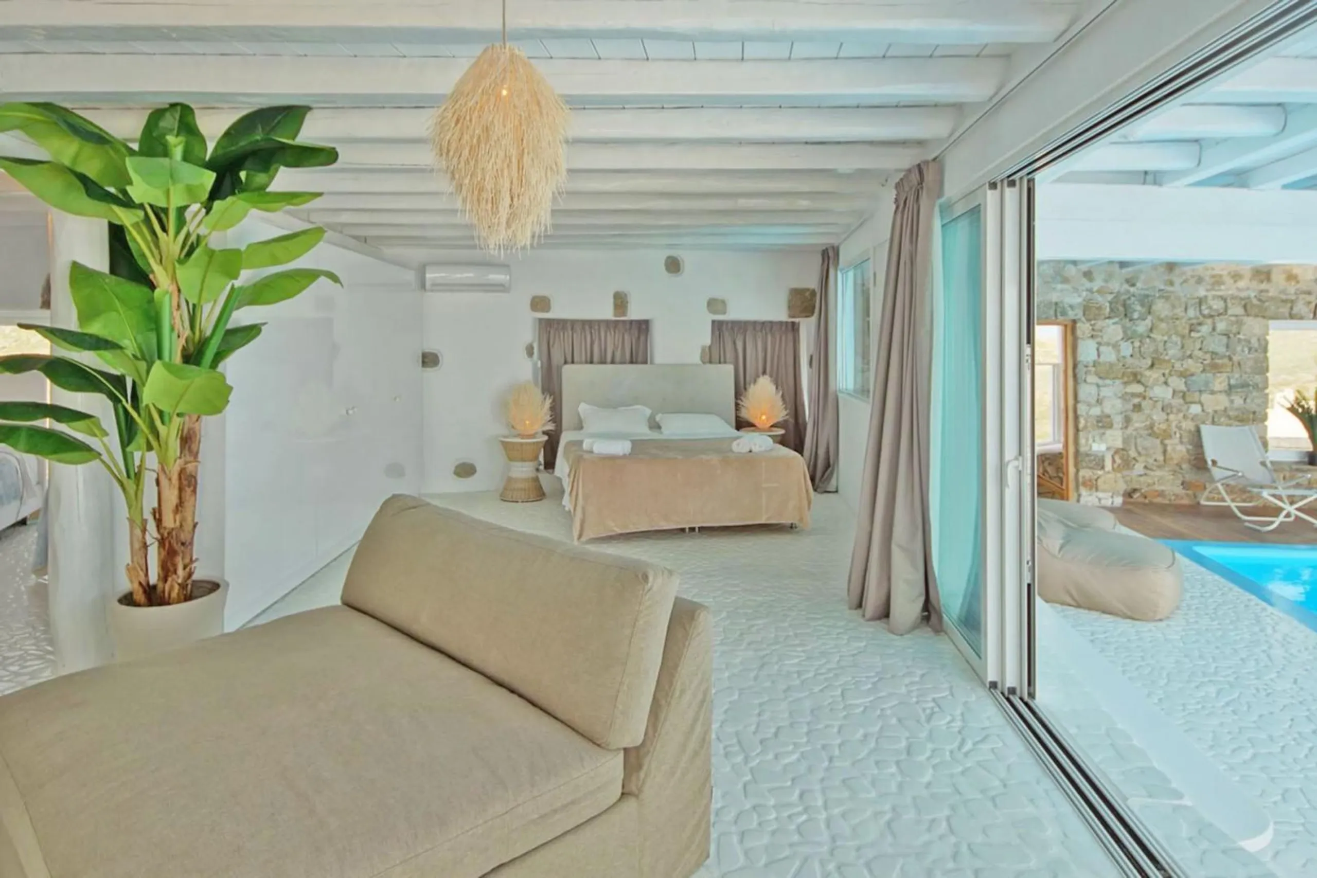 Ultimate Indulgence with Captivating Views with Private Heated Pool and Jacuzzi — photograph 12