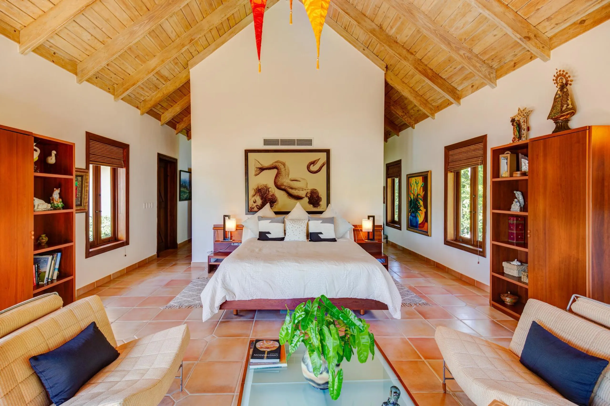 Opulent Six-Bedroom Villa with Pool, Jacuzzi, Gazebo and Golf Views — photograph 7
