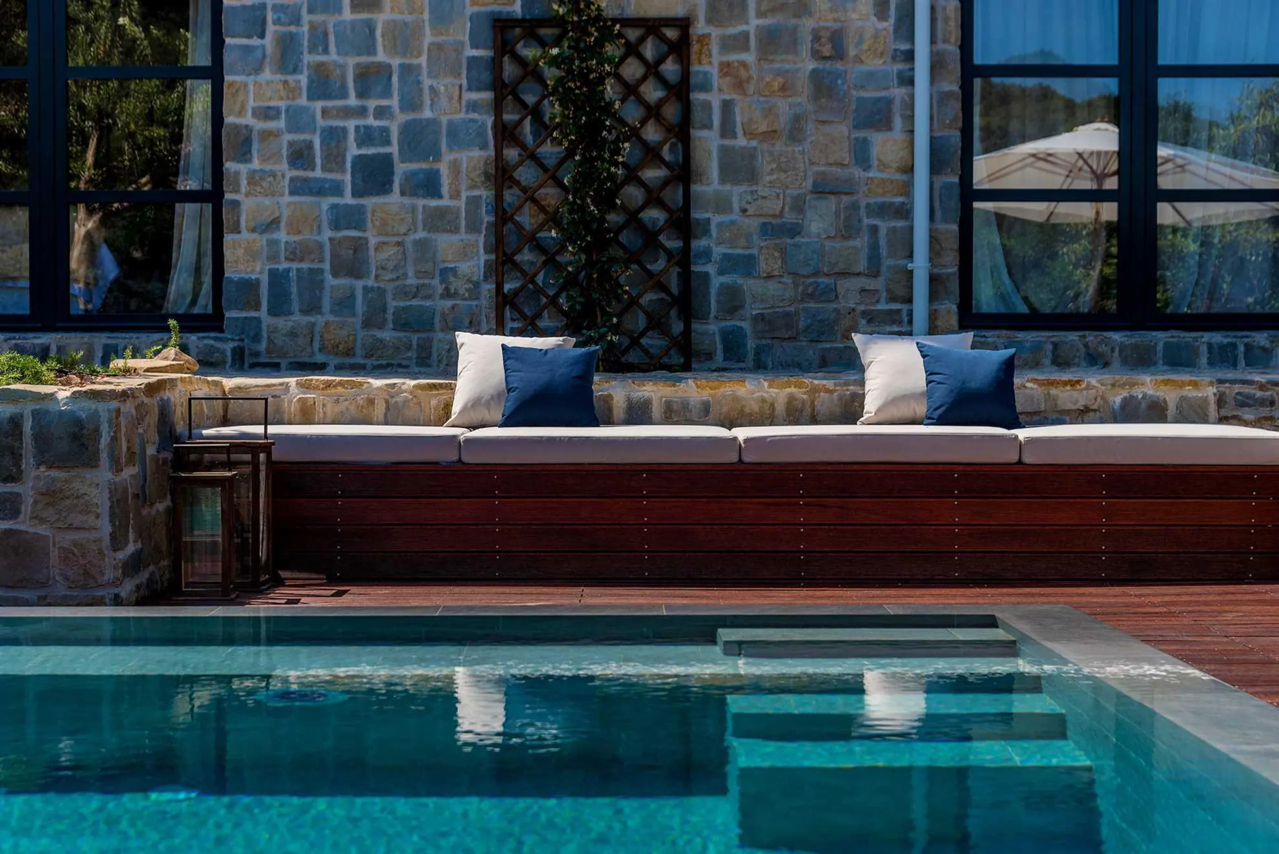 Invigorating Beachfront Villa with Infinity Pool on Korcula Island — photograph 9