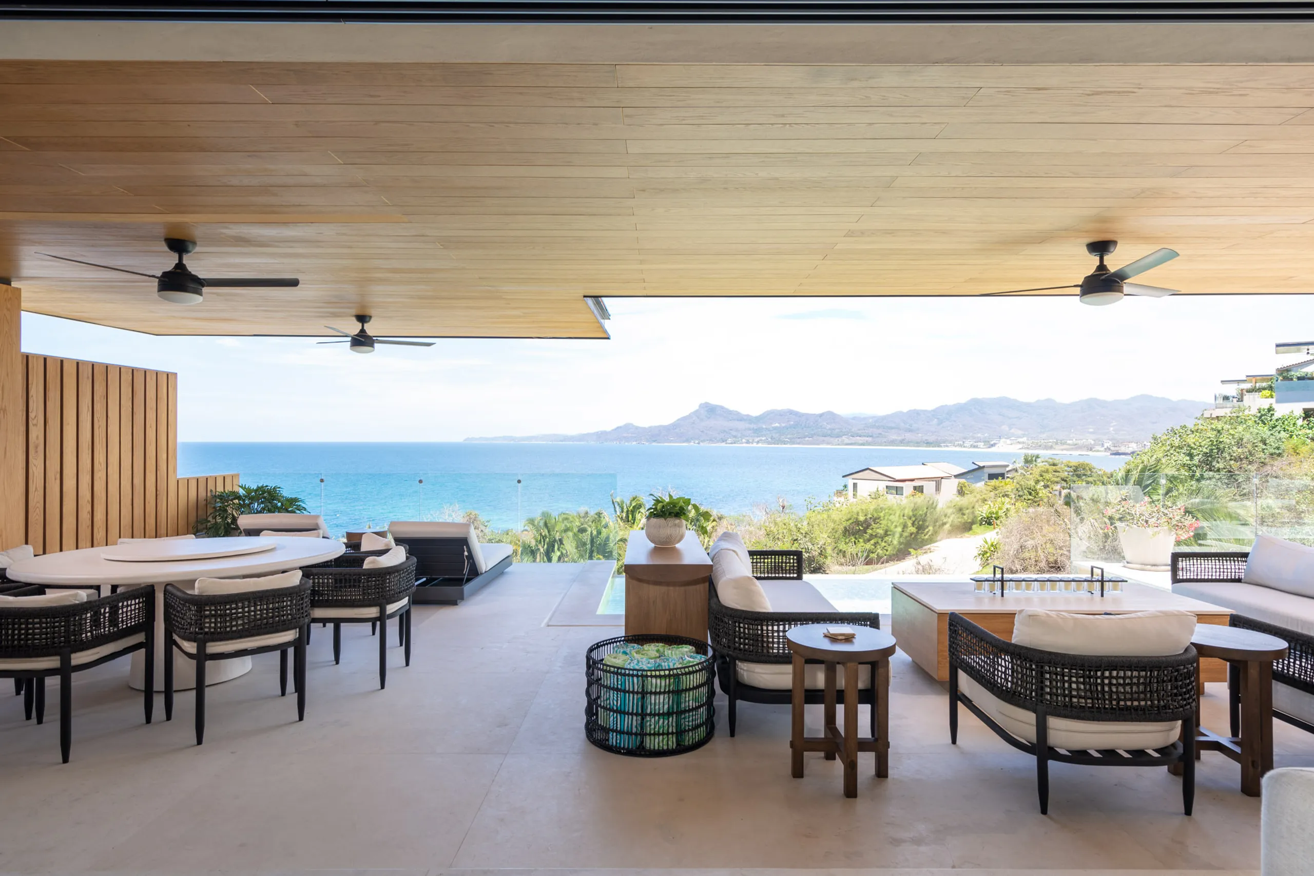 Sophisticated Iyari Punta Mita Villa with Infinity Pool, Chef & Panoramic Views — photograph 8