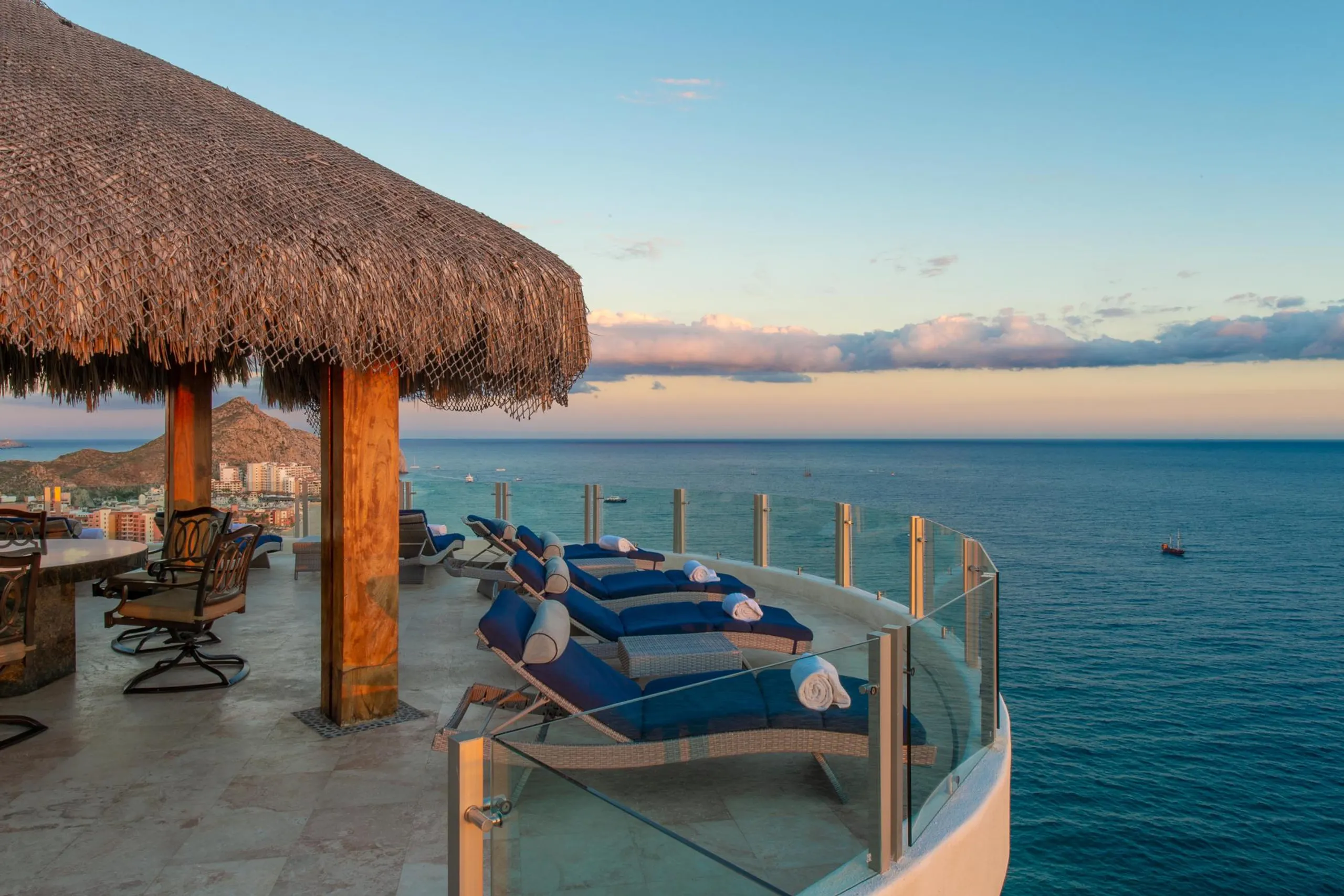 Ultimate in Natural Beauty and First-class Luxury Pedregal Estate with Pool and Spectacular Views — photograph 8