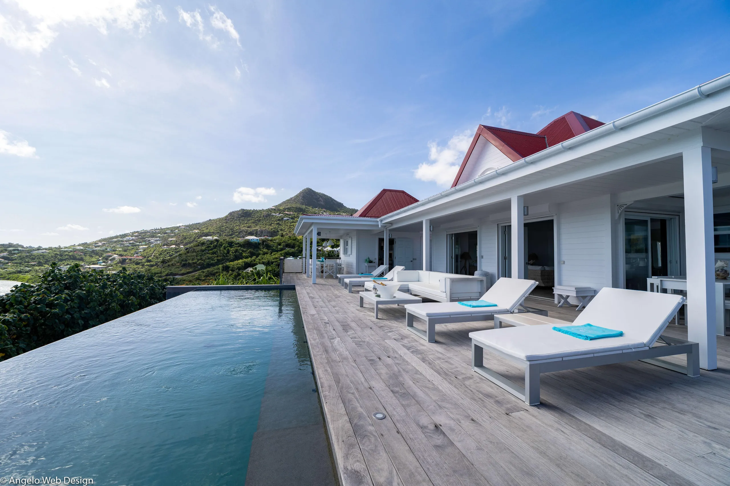 Aesthetic Sophistication: Elegant Holiday Villa with Infinity Pool in St. Barths — photograph 3
