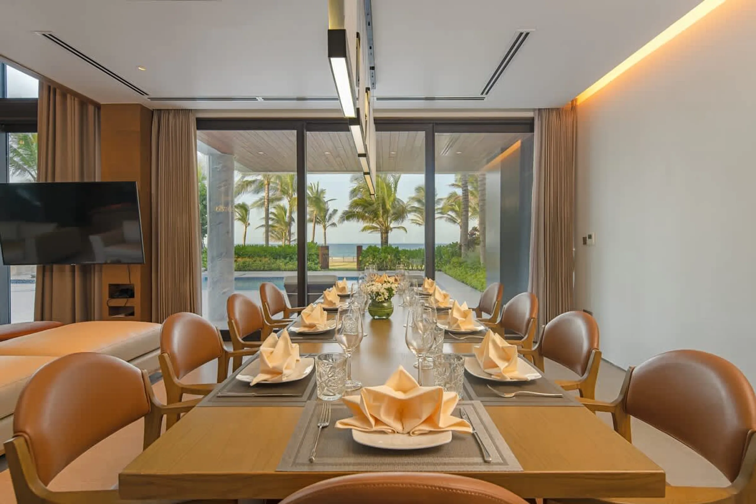 High-end Charm in Danang with Pristine Shoreline — photograph 6