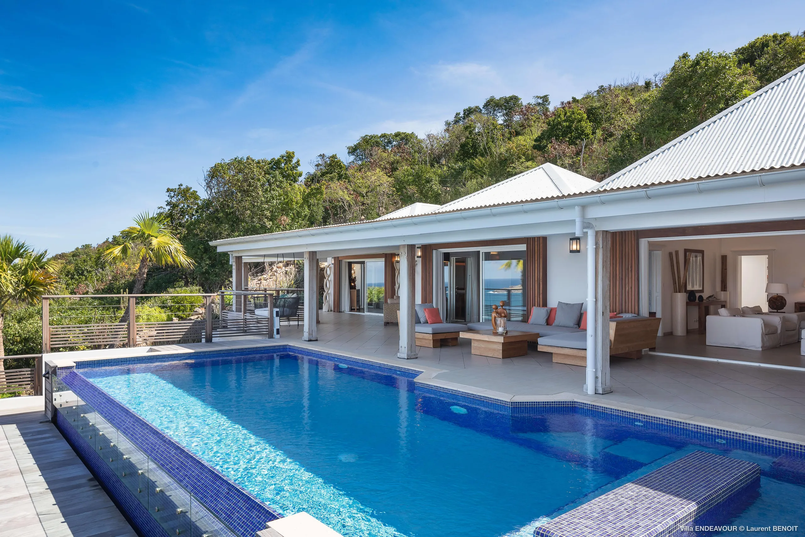 Secluded Exquisite Villa with Private Pool and Mesmerizing Ocean Views — photograph 5