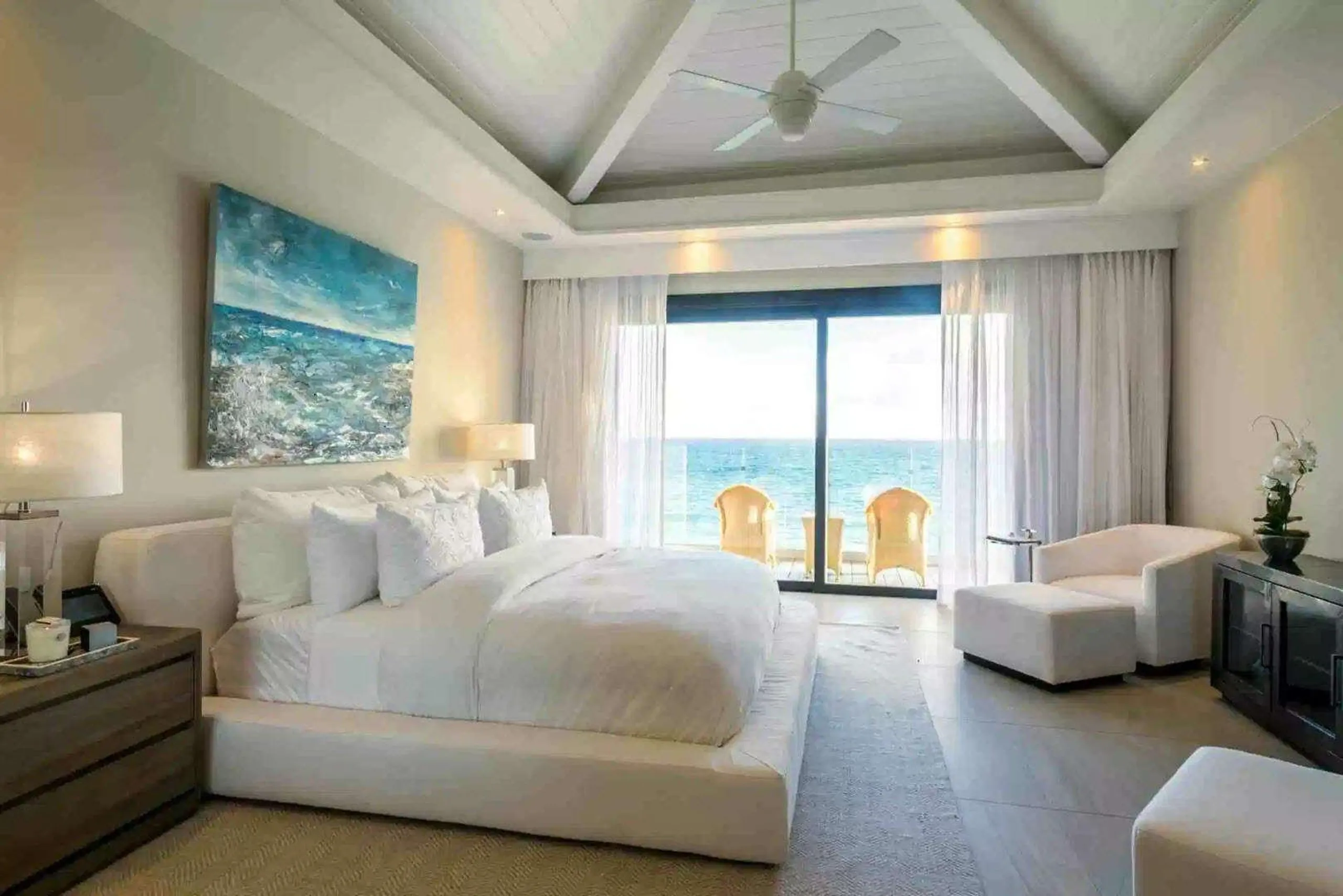 Casa de Campo's Sophisticated Contemporary Overlooking the Caribbean Sea — photograph 8