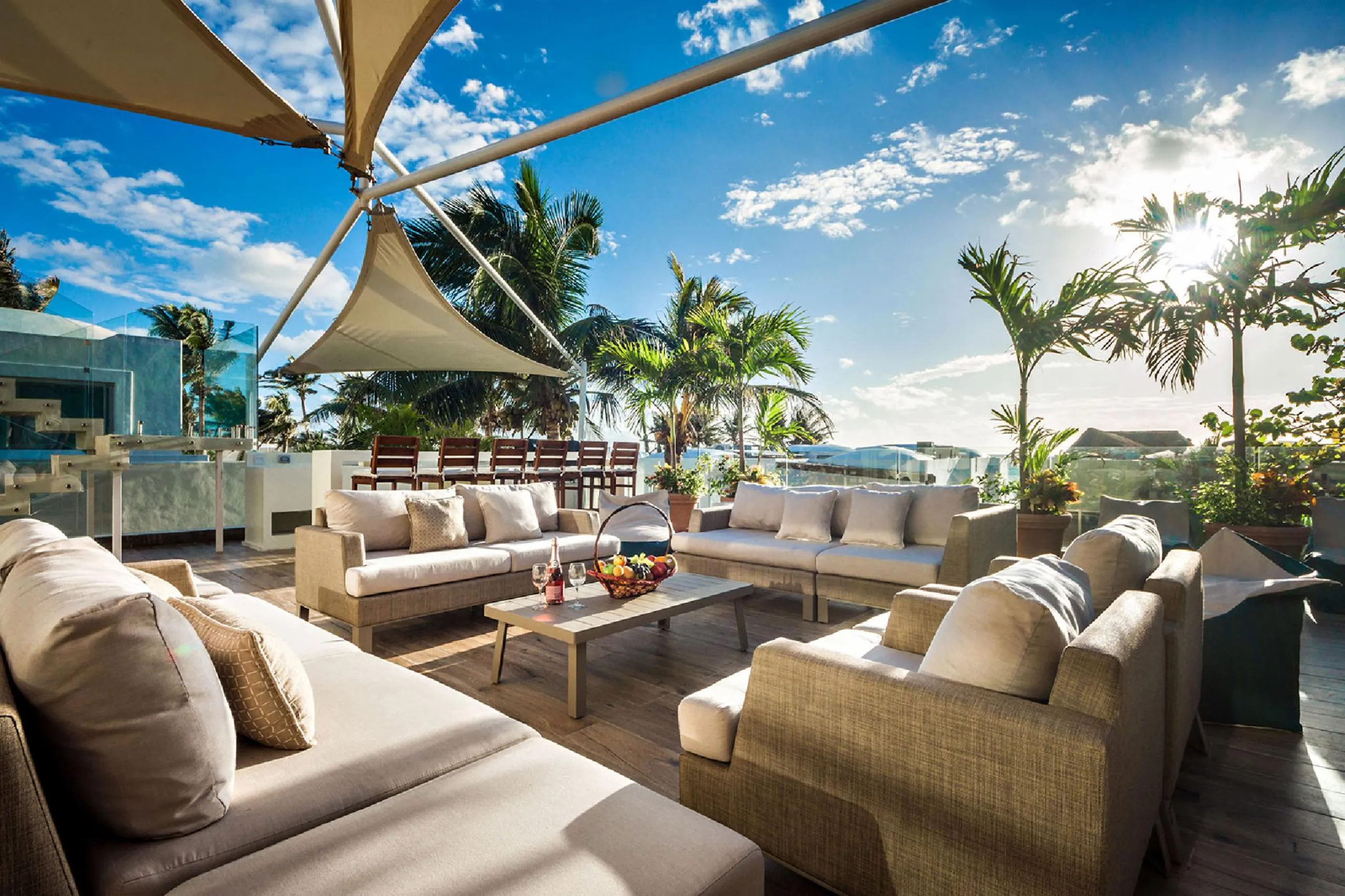 Luxury Playa del Carmen Villa with Infinity Pool and Ocean Views — photograph 6