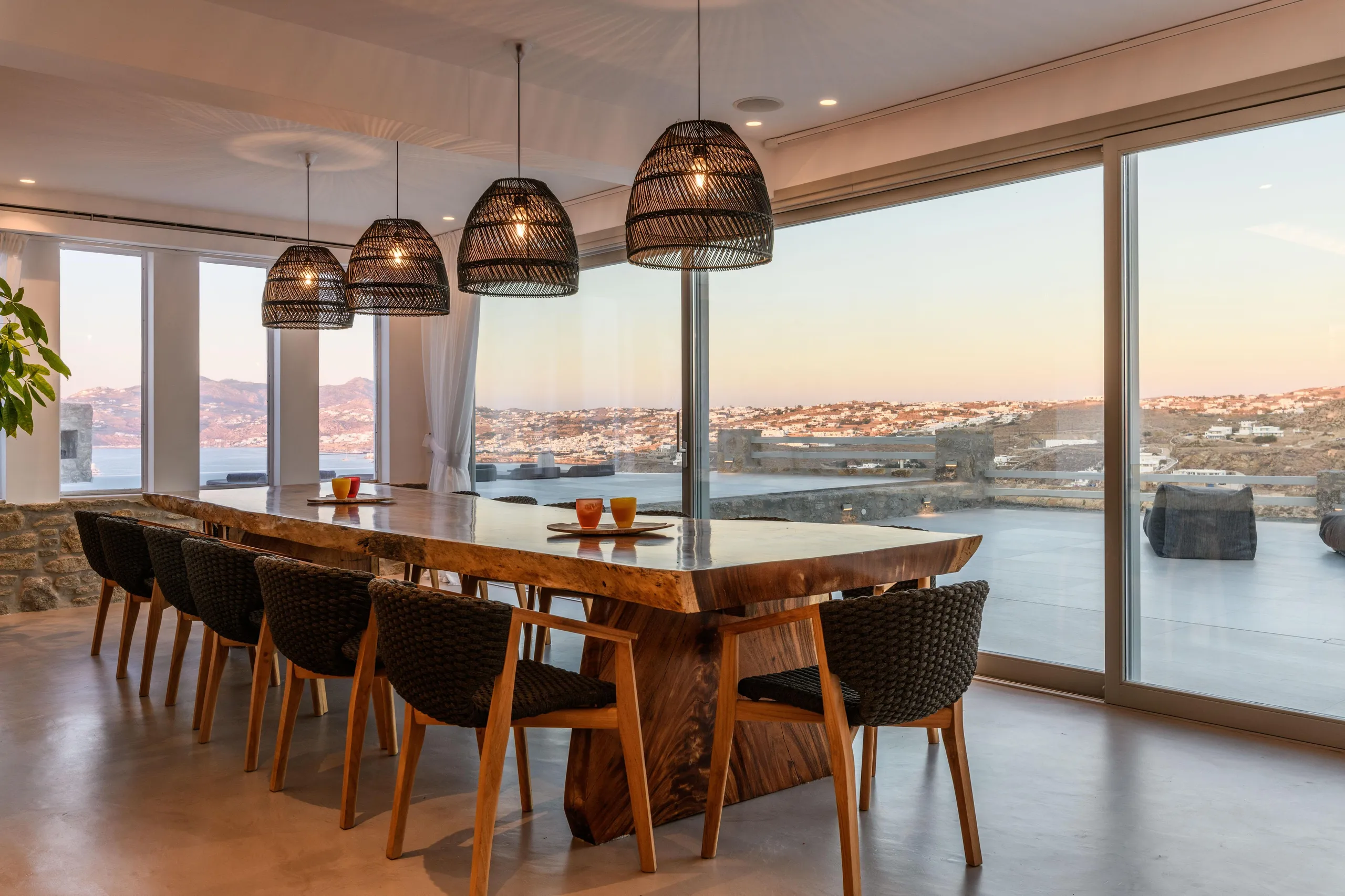 Unforgettable Vacation at this Exquisite Holiday Villa with Pool and Views in Ornos — photograph 9