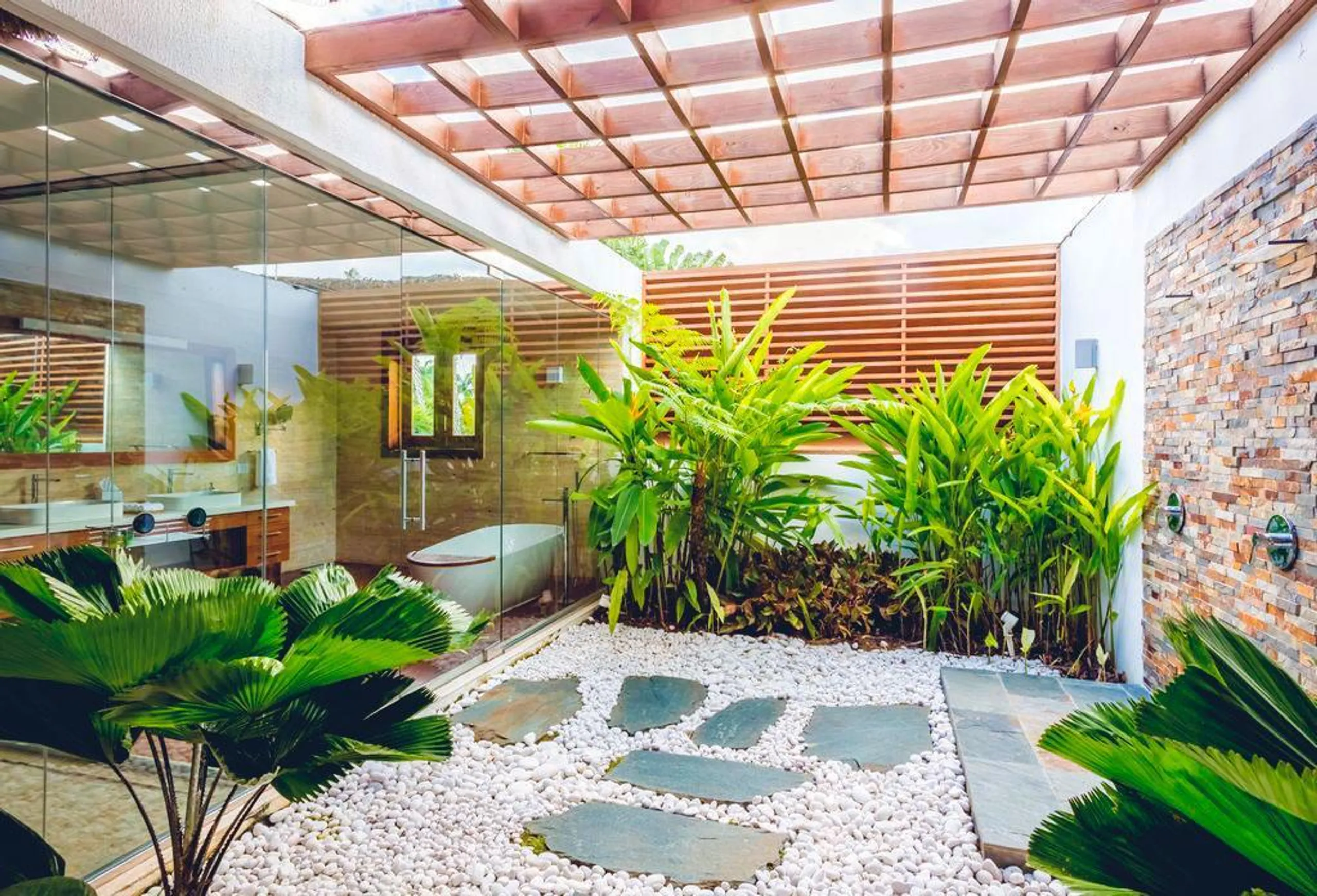 Majestic La Romana Estate with Private Pool and Hot Tub — photograph 9