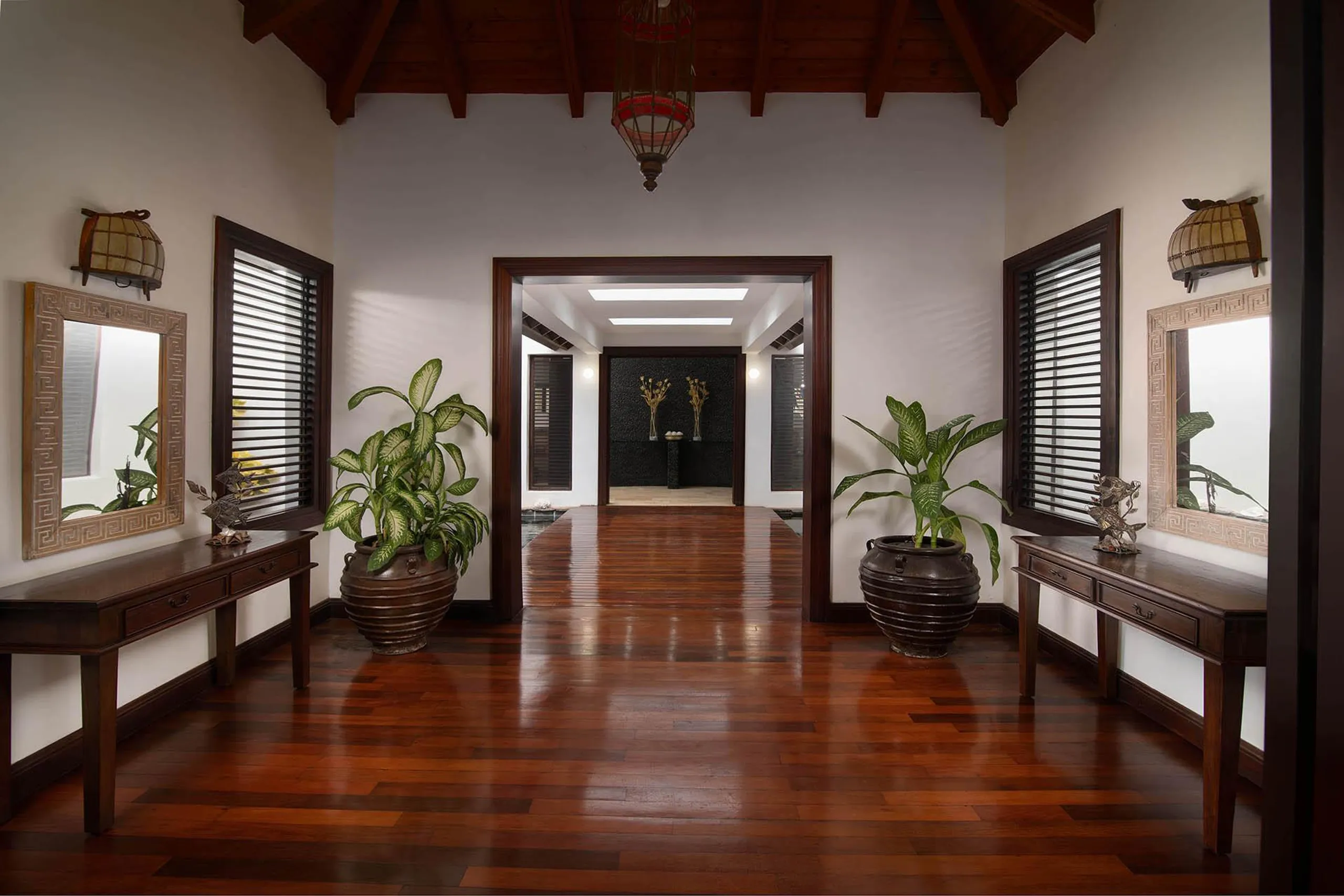 Ornate Caribbean-Style Villa with Private Pool and  Dye Fore Golf Course Views — photograph 6