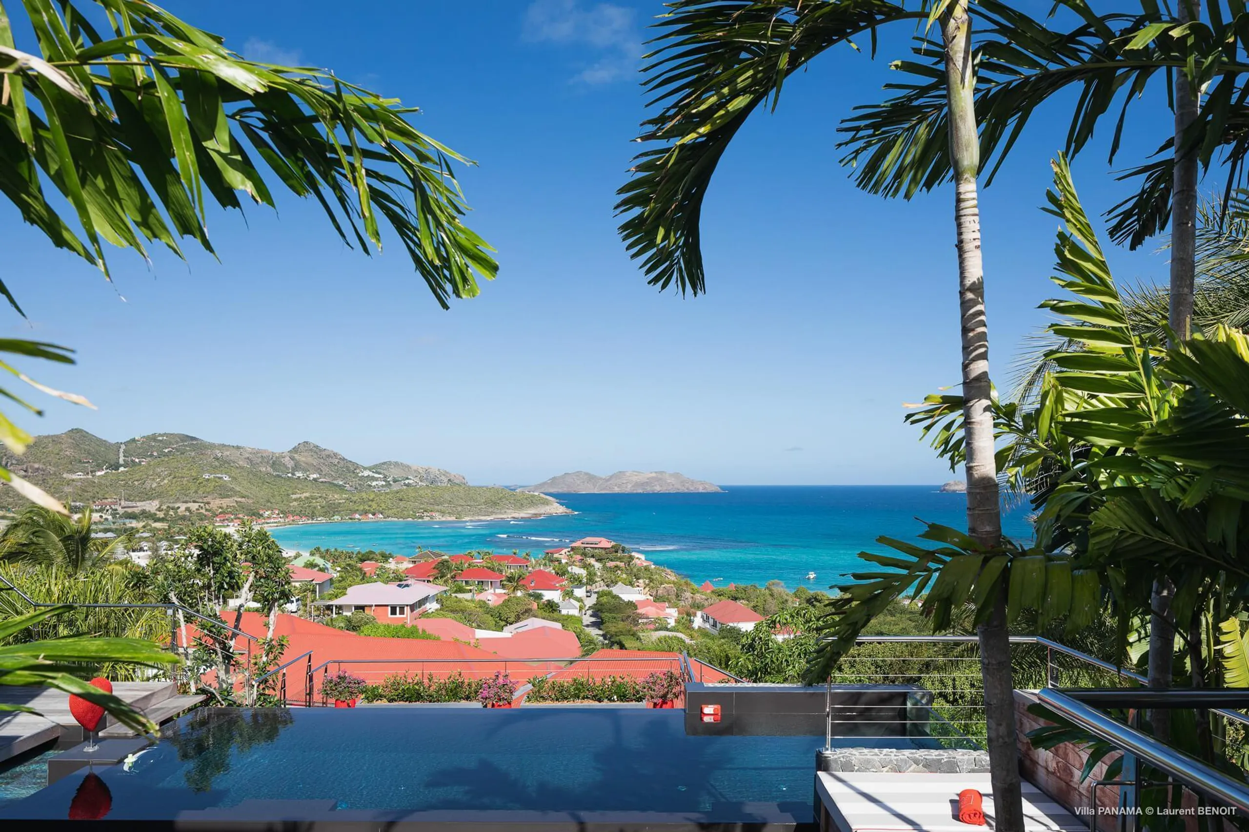 Exclusive Haven Villa with Heated Infinity Pool and Stunning Ocean Views — photograph 8