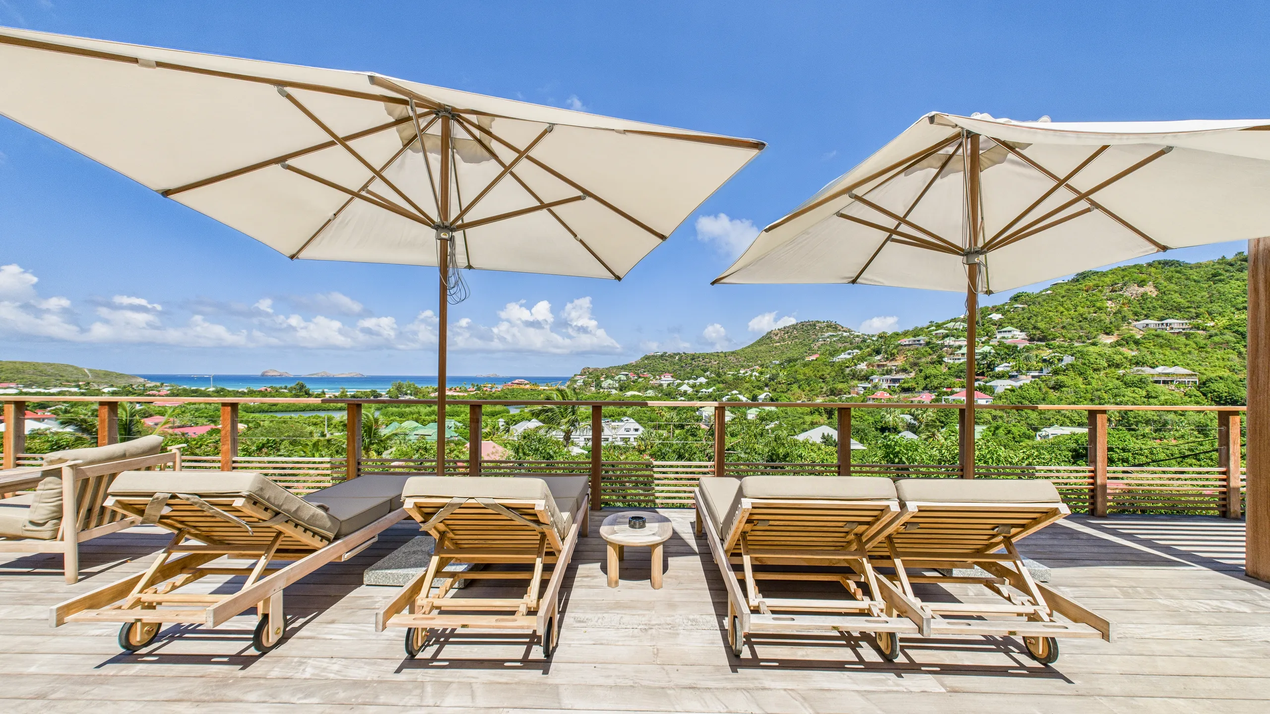 Tranquil St. Jean Villa with Private Pool, Bay Views and Easy Beach Access — photograph 12