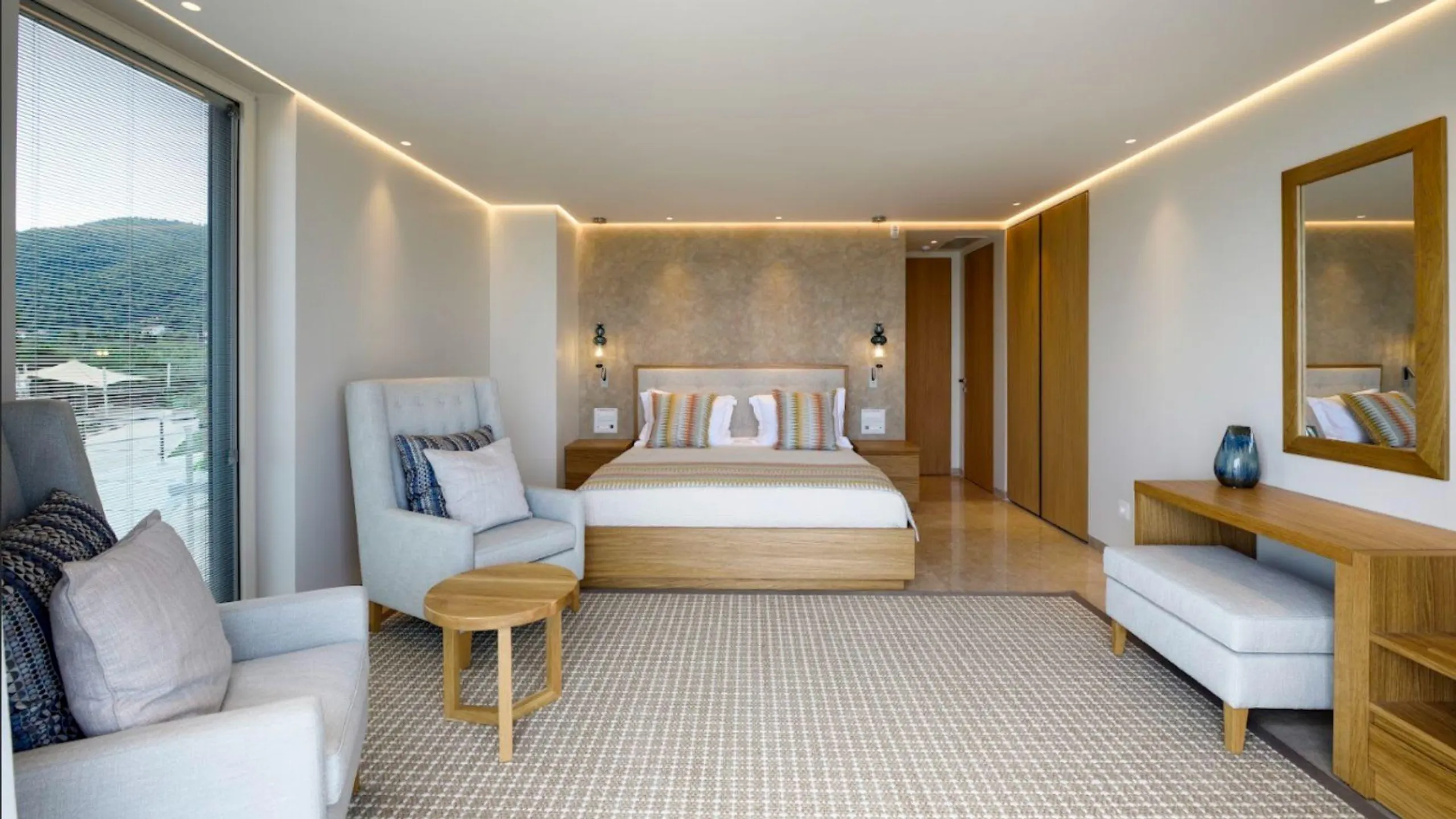 Ultra-Luxury Villa in Vourvourou with 2 Heated Pools & Panoramic Views — photograph 11