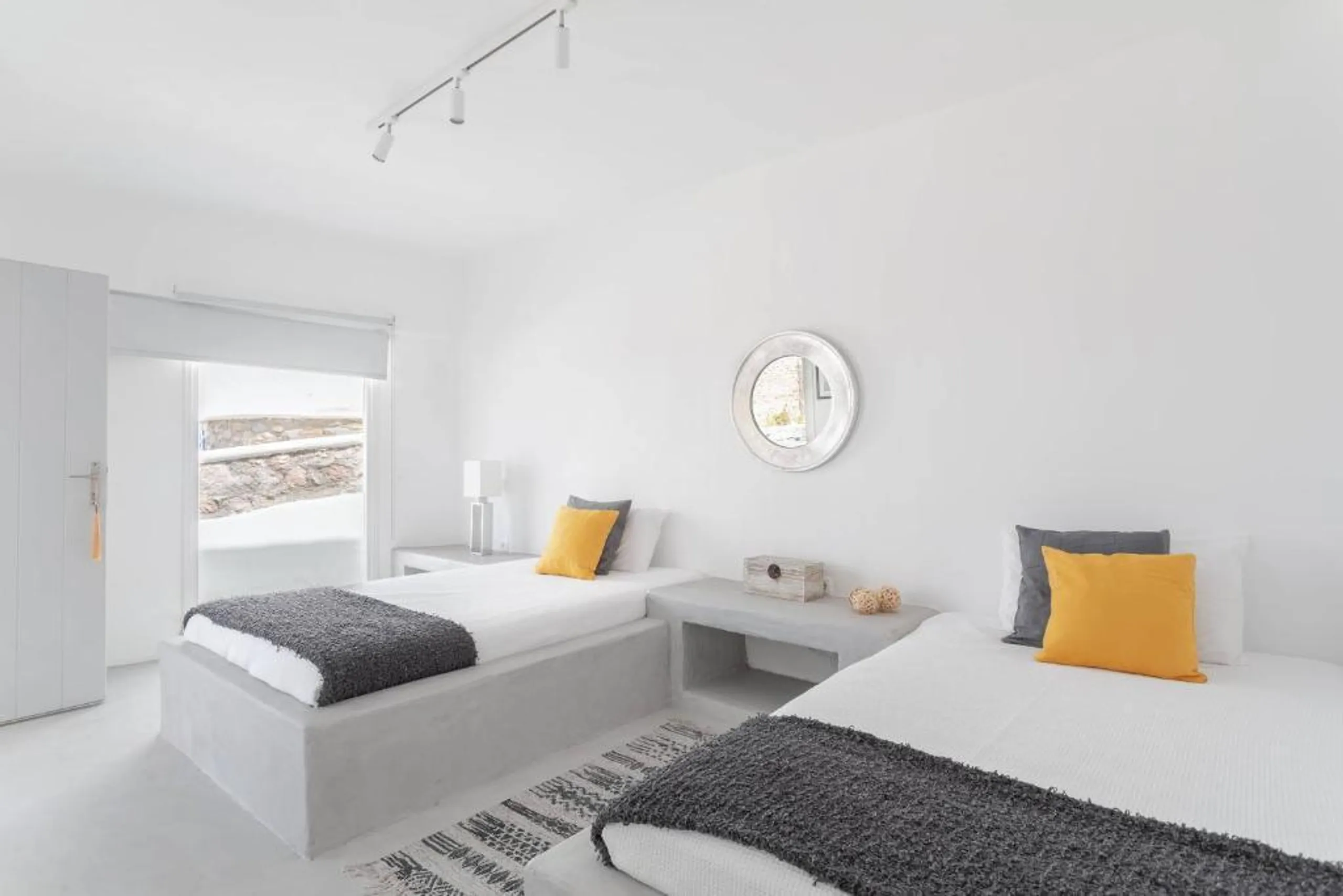 Luxury Redefined in at this Mykonos Luxe Villa with Pool and Views — photograph 11