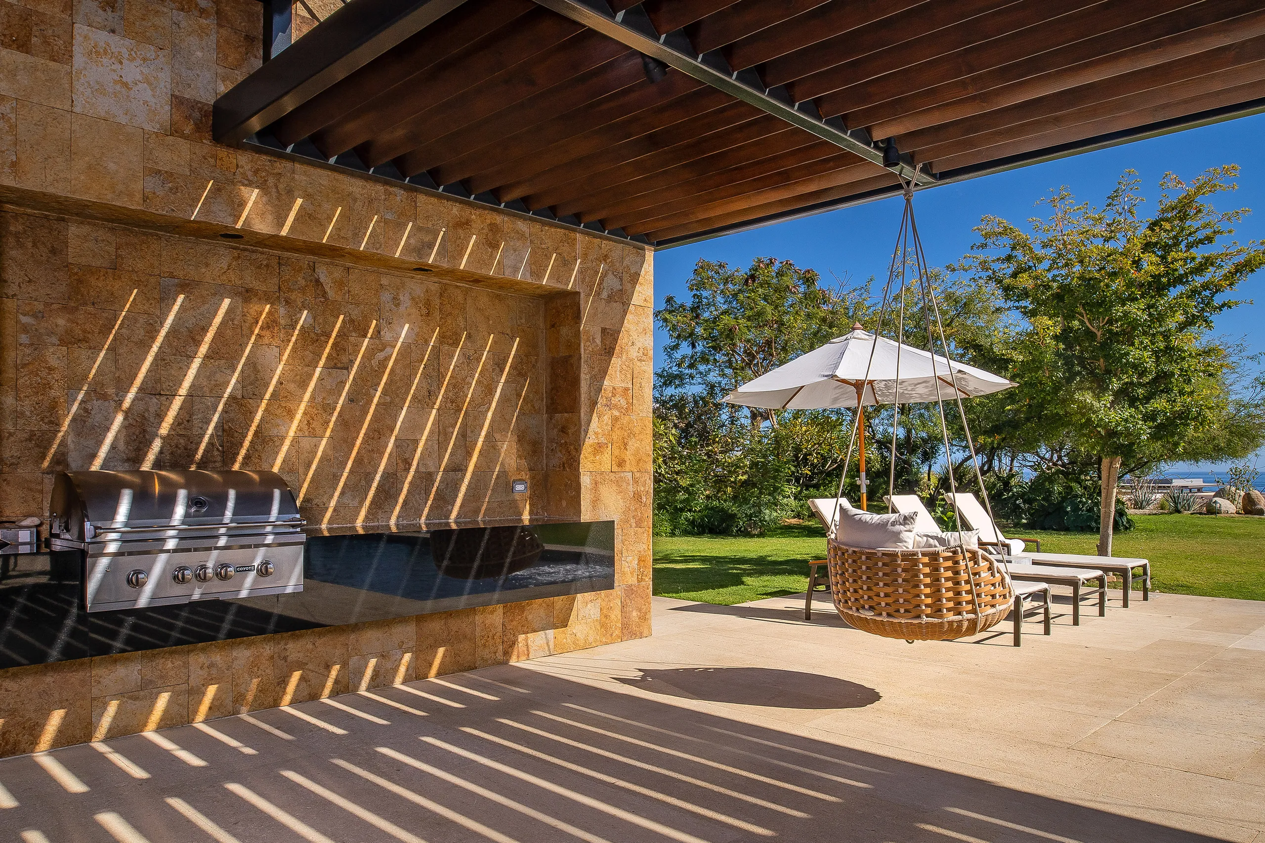 Architectural San Jose del Cabo Villa with Pool and Ocean Views — photograph 10