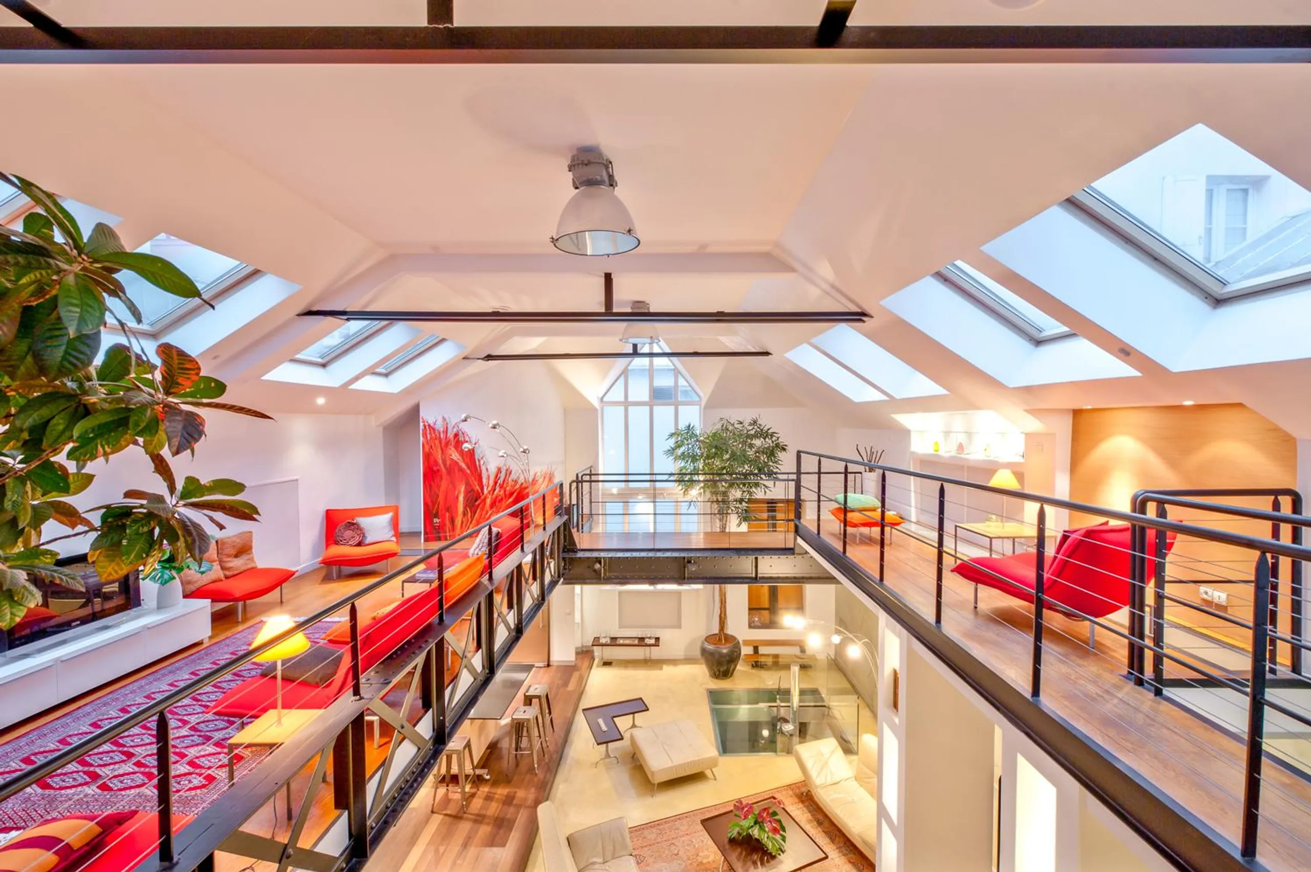 Superb 4BR Villa with Luxurious Space and Fully-equipped Kitchen — photograph 2