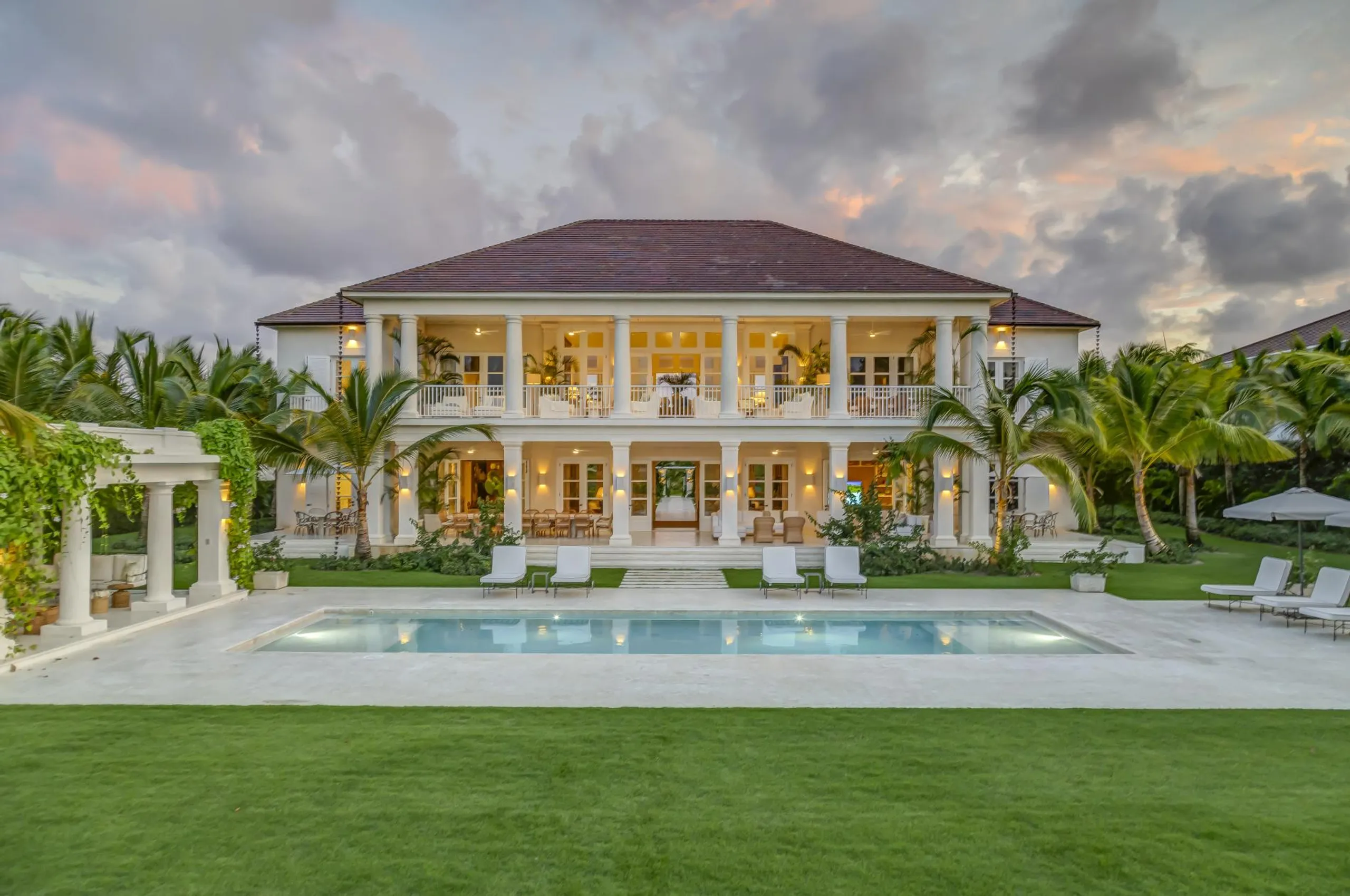 Outstanding Tropical Villa with Invigorating Pool, Punta Cana