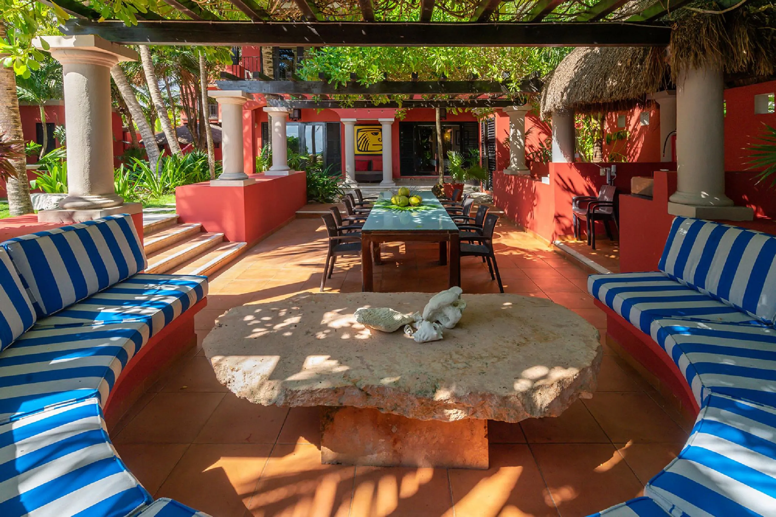 Exquisite Lush Tropical Soliman Bay Oceanfront Estate with Private Beach and Grand Pool — photograph 7