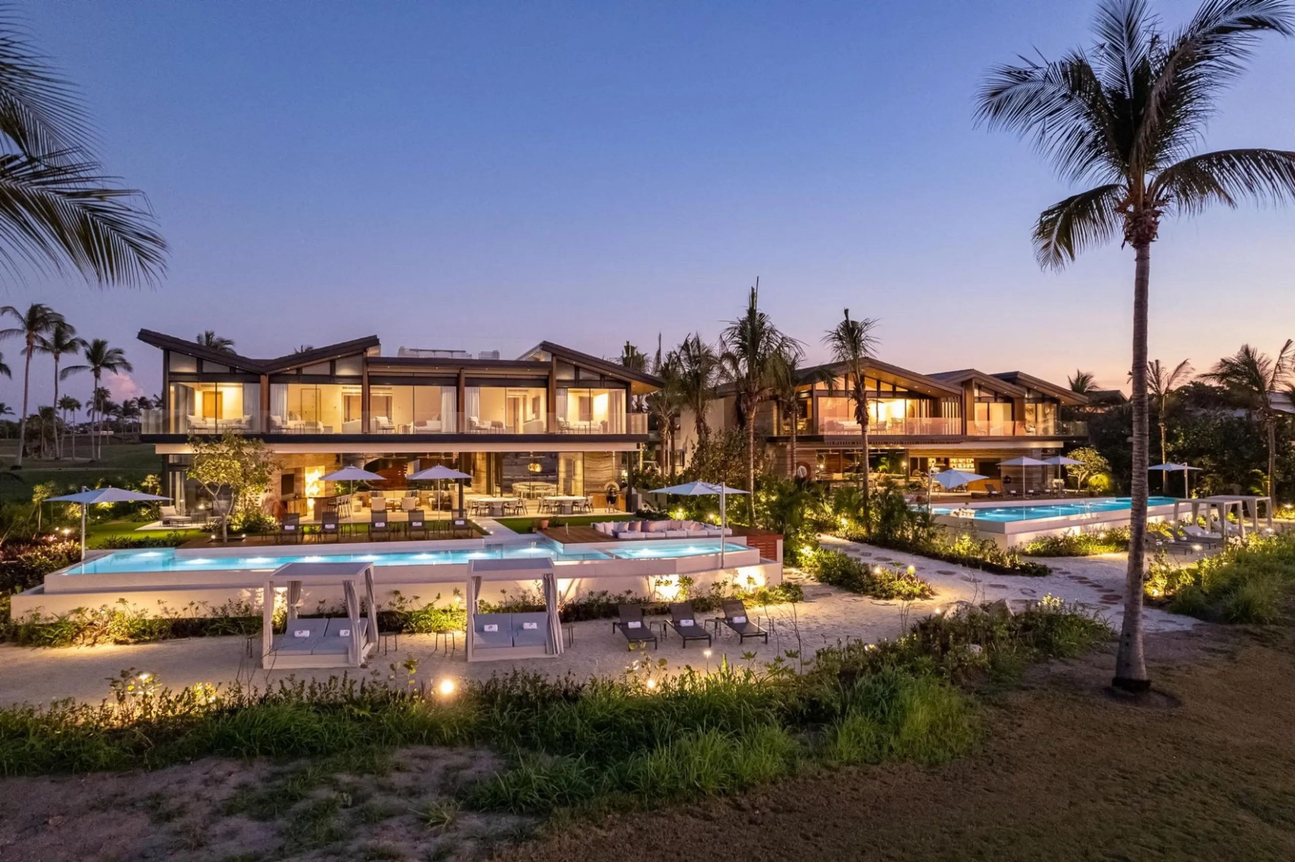 Oceanfront Pacifico Estates Villa with Private Pool and with Tail of the Whale Views, Punta Mita