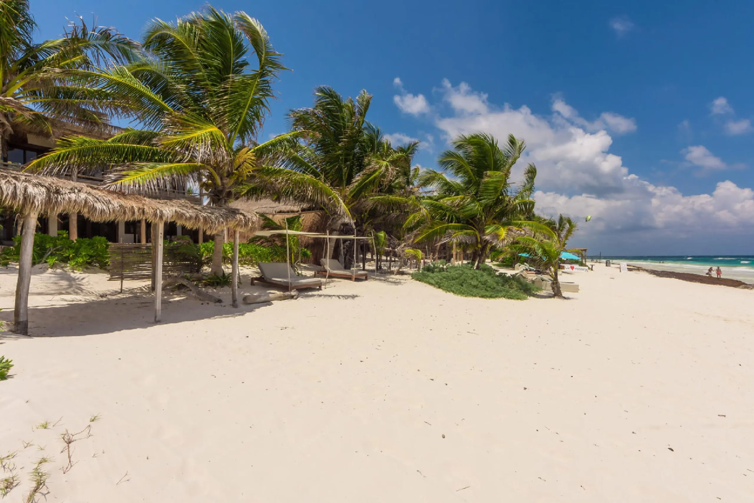 Exclusive Oceanfront Tulum Villa with Private Pool and Lush Ocean Views — photograph 6