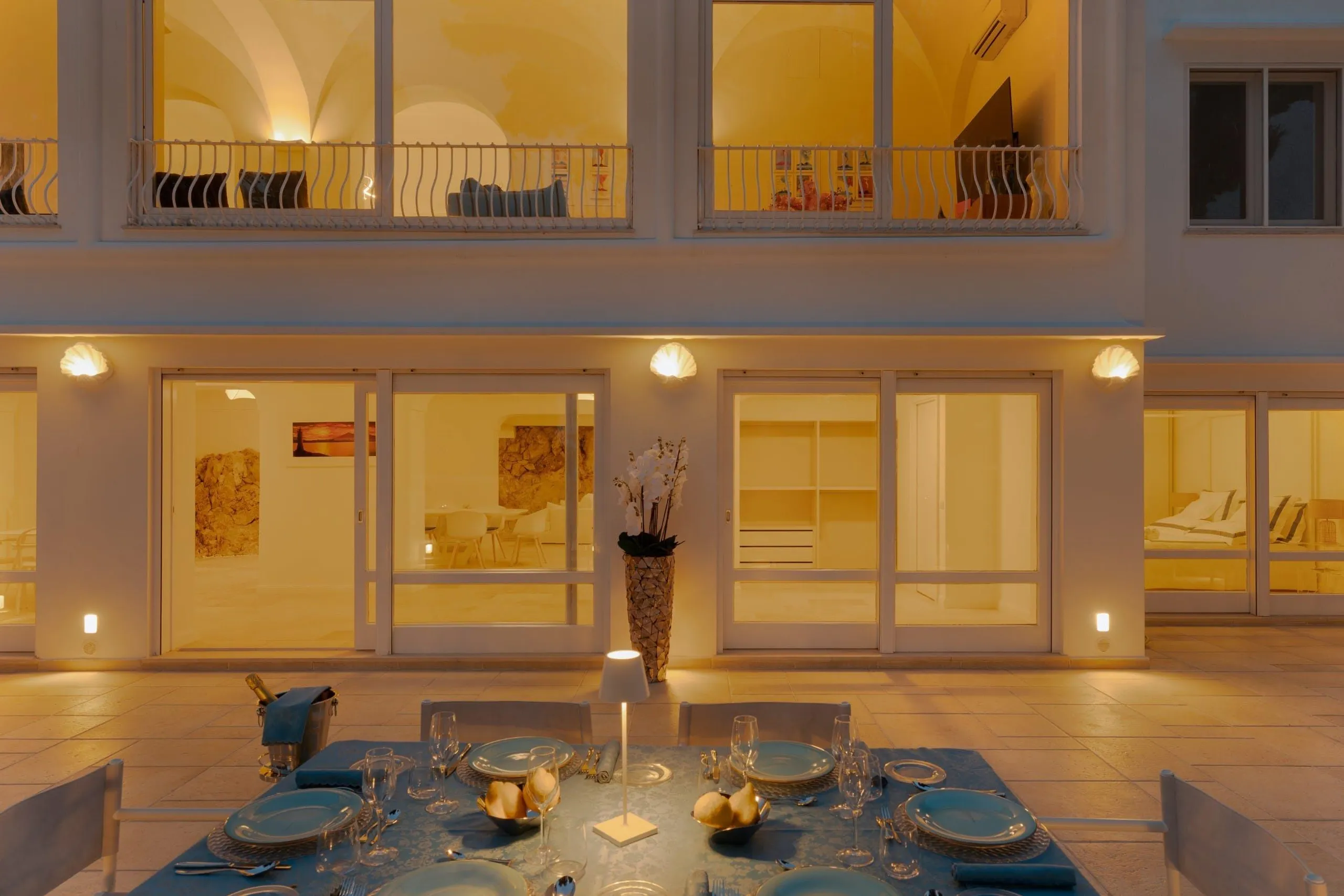 Stylish Seaview Villa with Private Pool and Garden Grounds — photograph 7