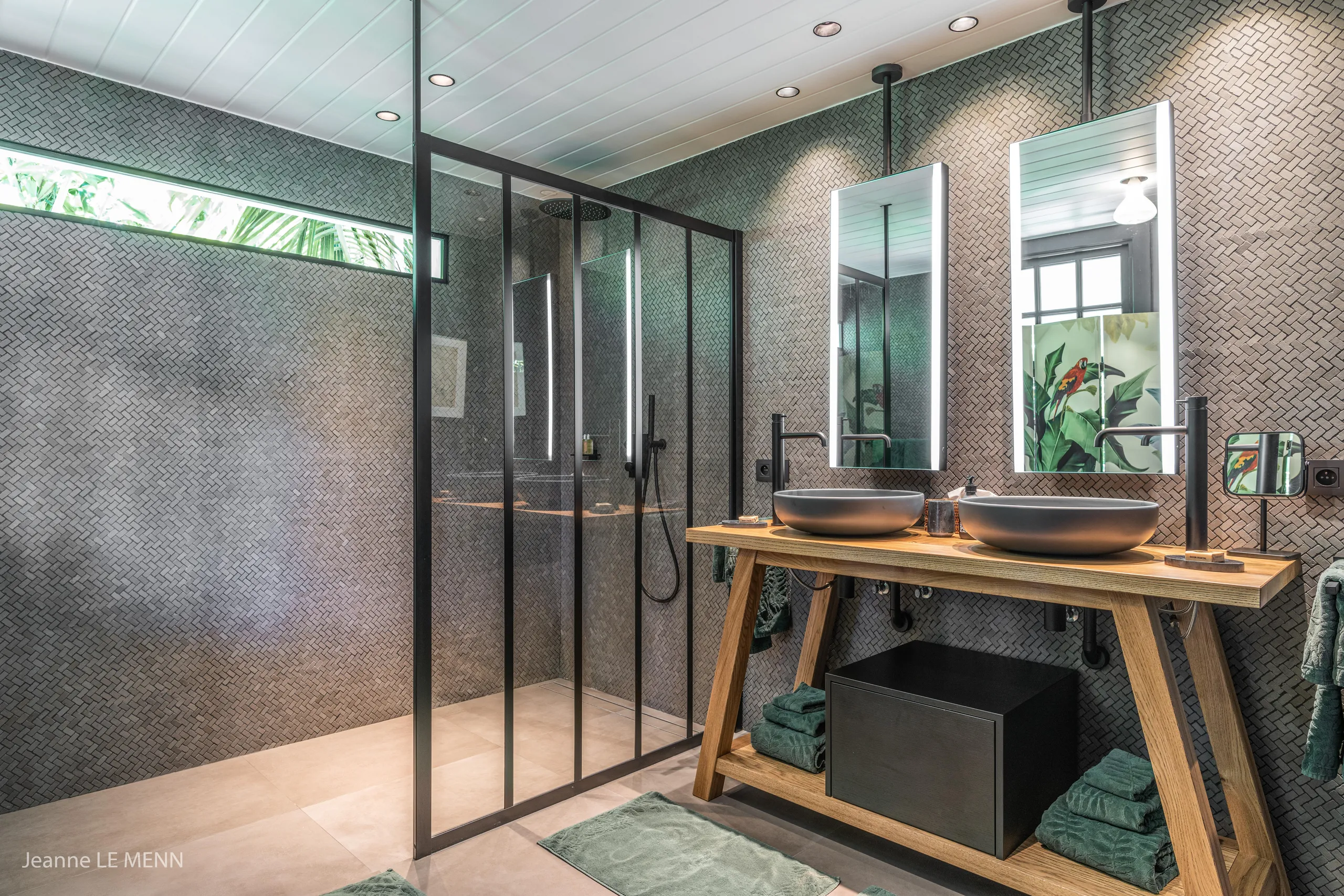Inspiring Paradise Villa with Private Pool and Garden Trails — photograph 8