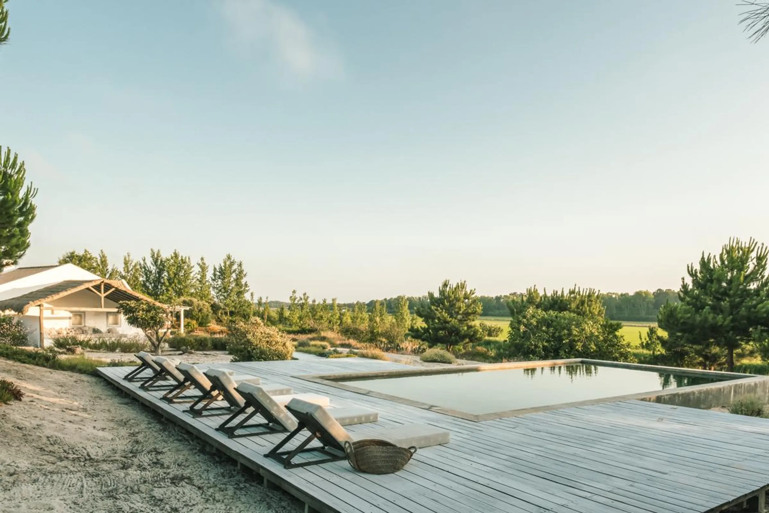 Gorgeous Comporta Beachfront Villa: Private Pool, Direct Beach Access, and Enchanting Natural Surroundings, Carvalhal