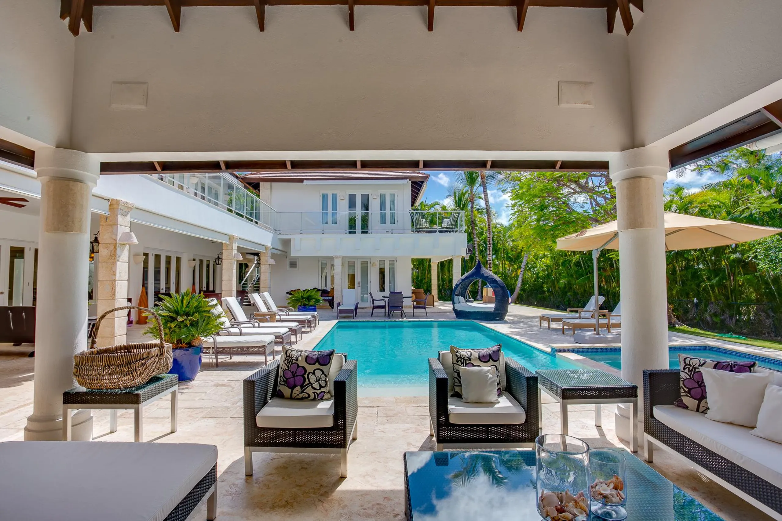 Impressive 8-Bedroom Villa with Private Pool in Punta Cana Resort — photograph 7