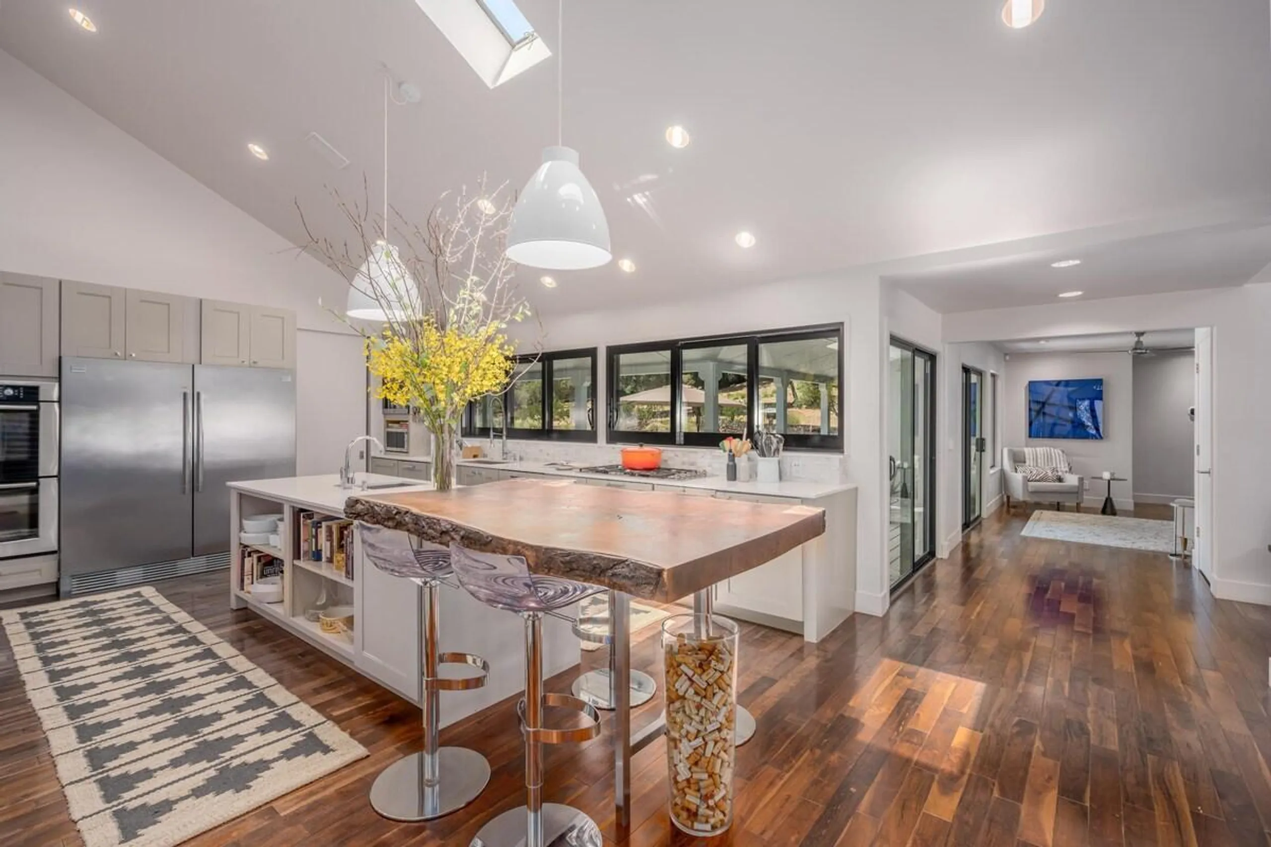 Chic Calistoga Wine Ranch Estate with Pool, Hot Tub and Tennis — photograph 12