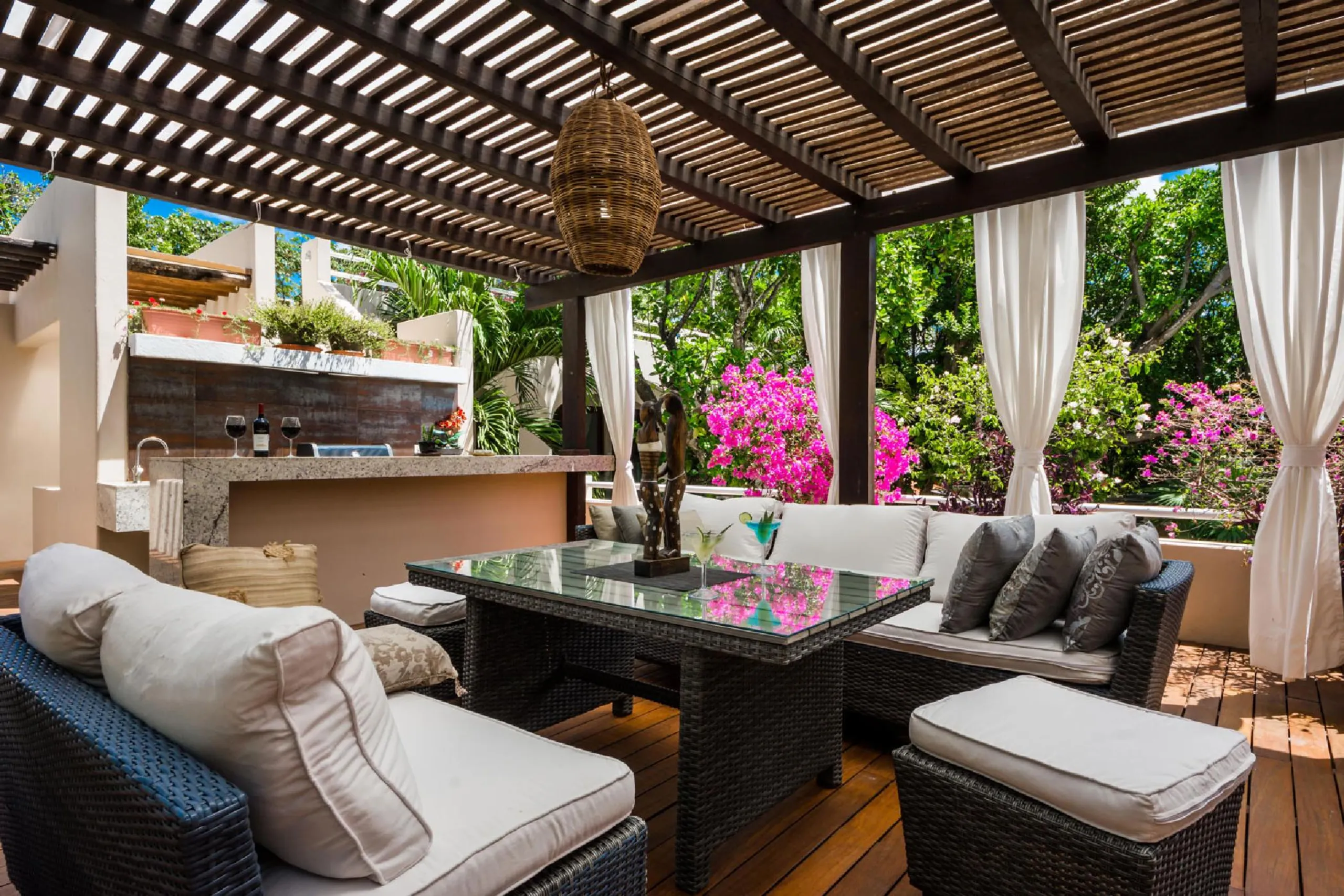 Playa del Carmen Luxury Estate with Multiple Pools and Lush Grounds — photograph 11