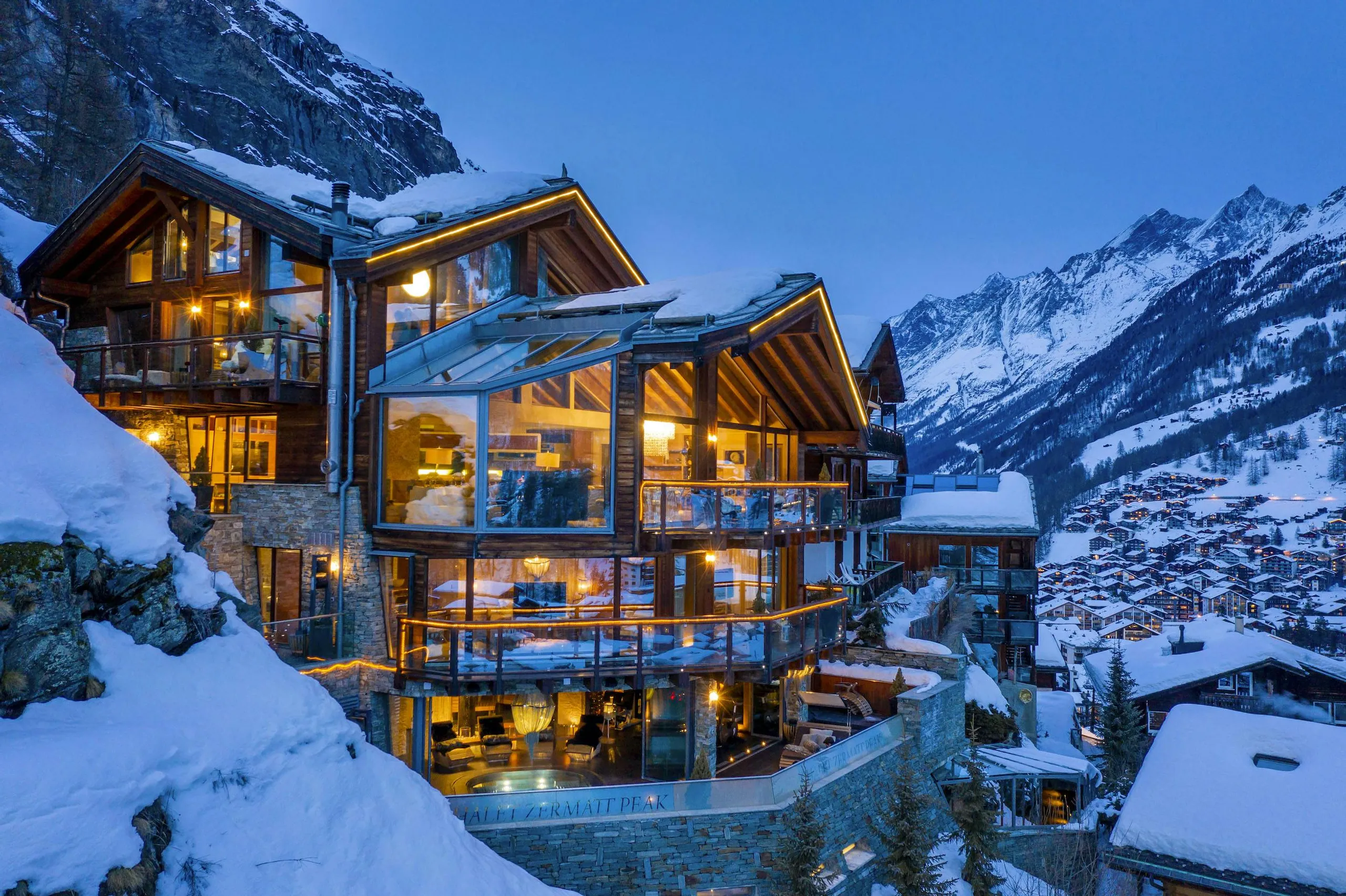 Grand Zermott Luxury Chalet with Private Pool, Spa, and Wine Cellar — photograph 3