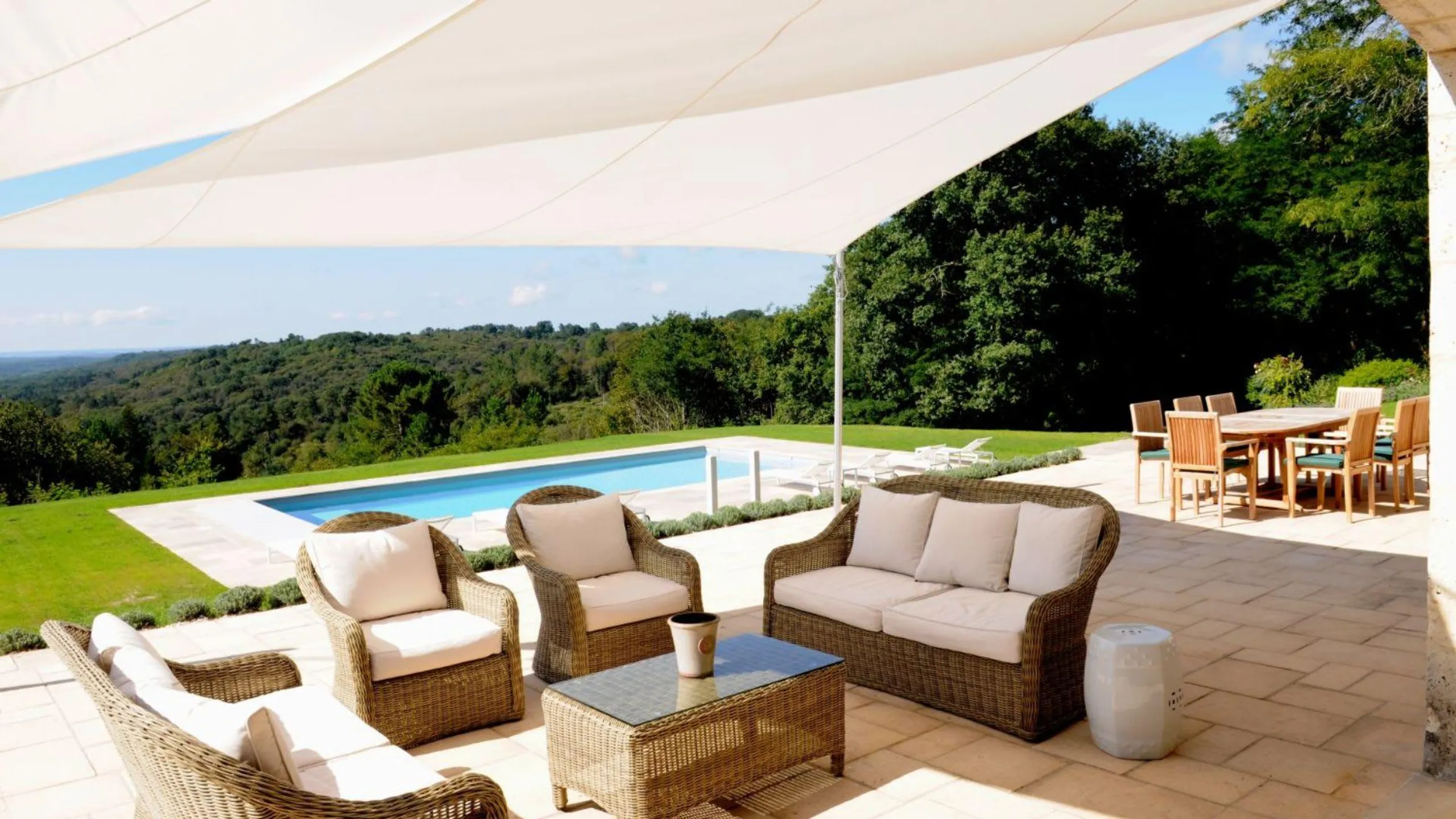 Historic Estate with Orangerie & Pool In Périgord Countryside — photograph 12