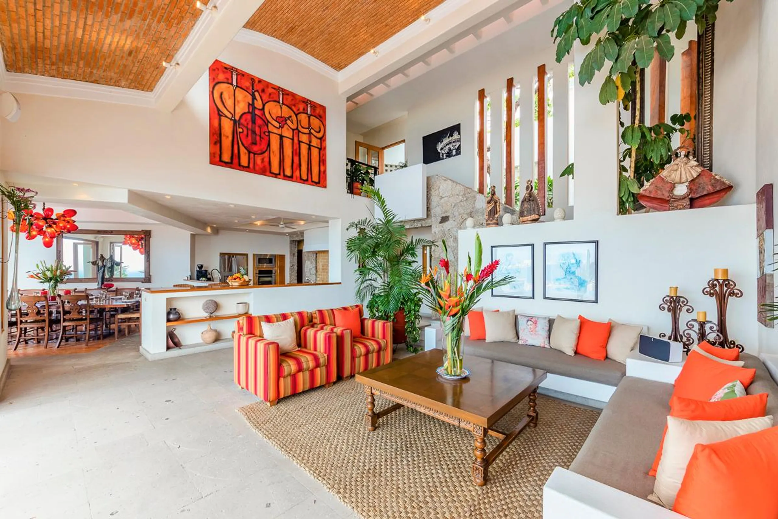 Charming Mexican Villa with Private Pool and Unobstracted Sea Views — photograph 6