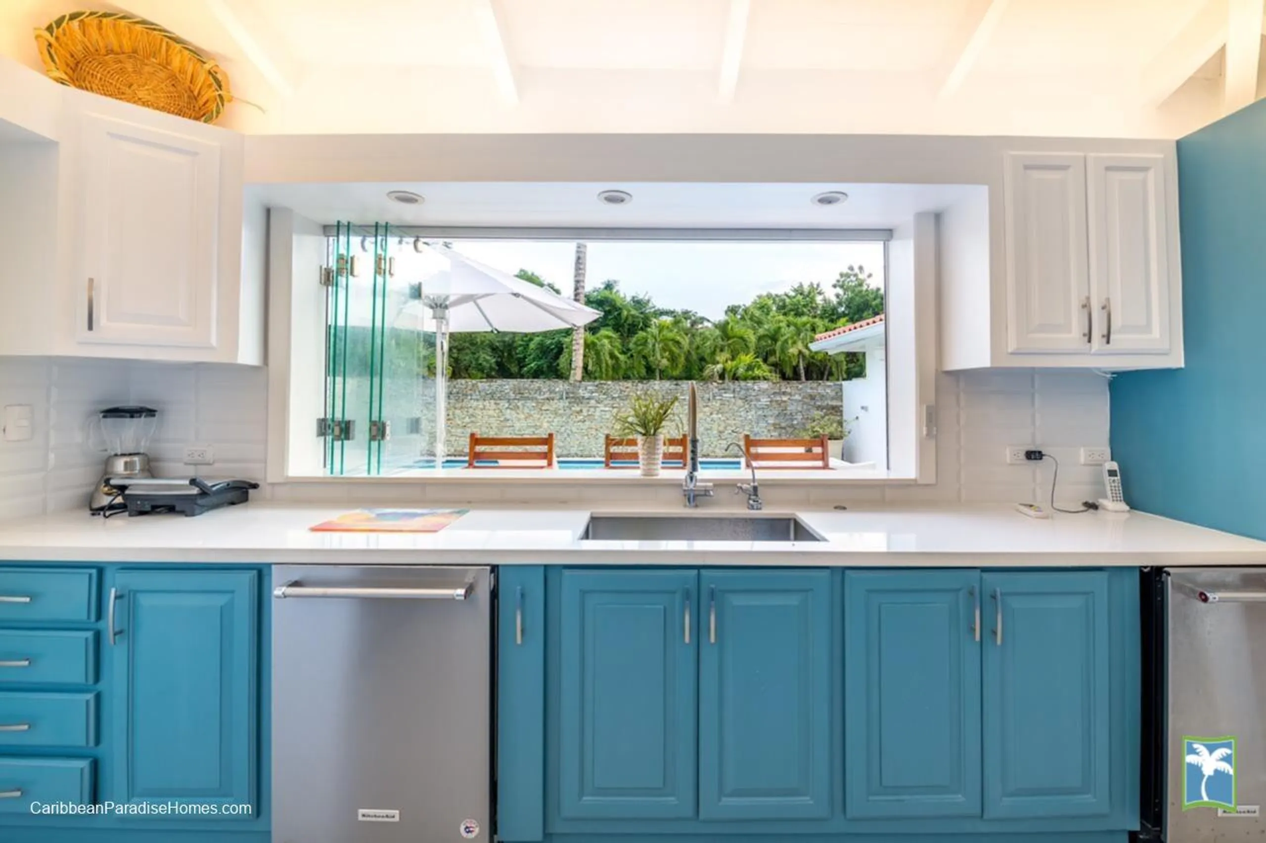 Stunning Paradise Villa with Private Pool, Heated Jacuzzi & Golf Views — photograph 12