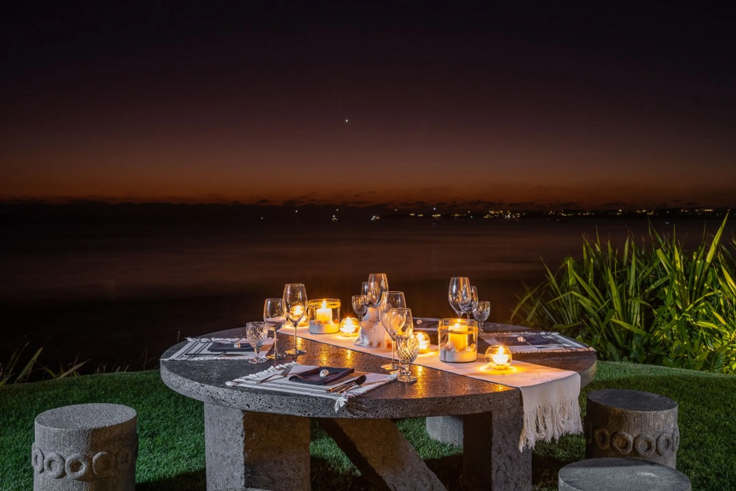 Opulent Oceanfront Villa in Punta Mita with Infinity Pool and Private Beach — photograph 7