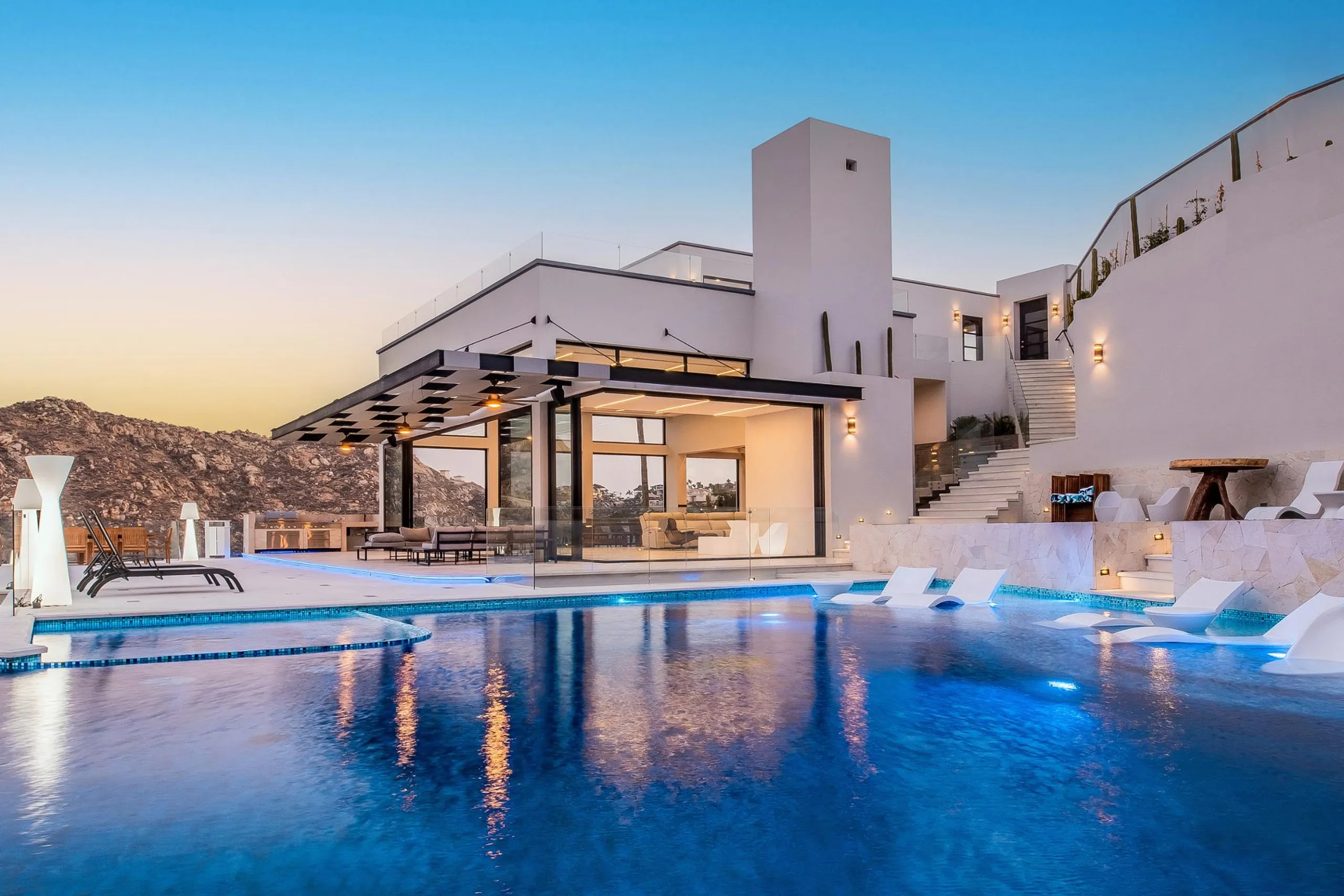 Stunning Modern Contemporary Mansion with Infinity Pool in El Pedregal, Cabo San Lucas