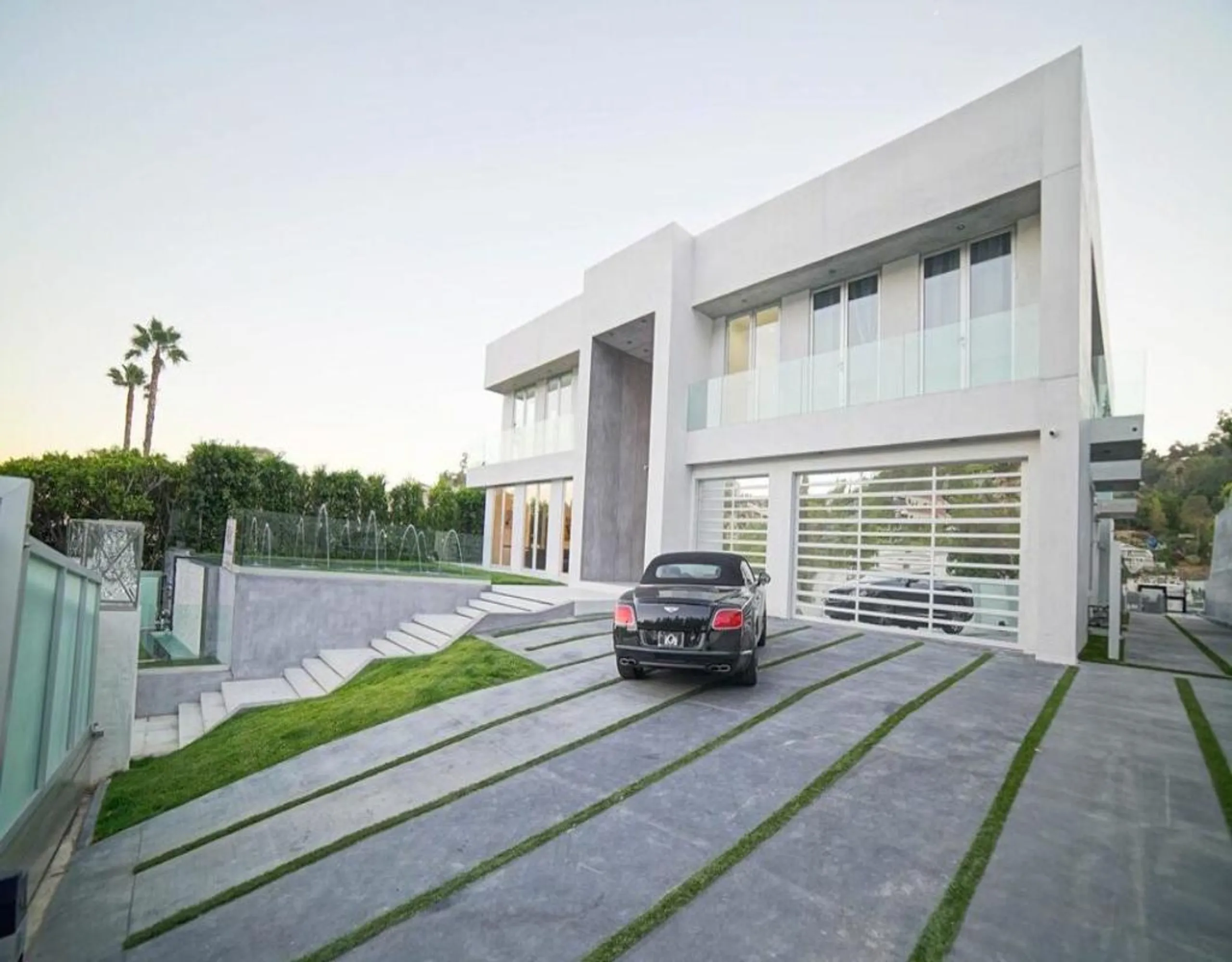 Exclusive Hollywood Hills Villa – 5BR, Infinity Pool & Panoramic Views — photograph 8