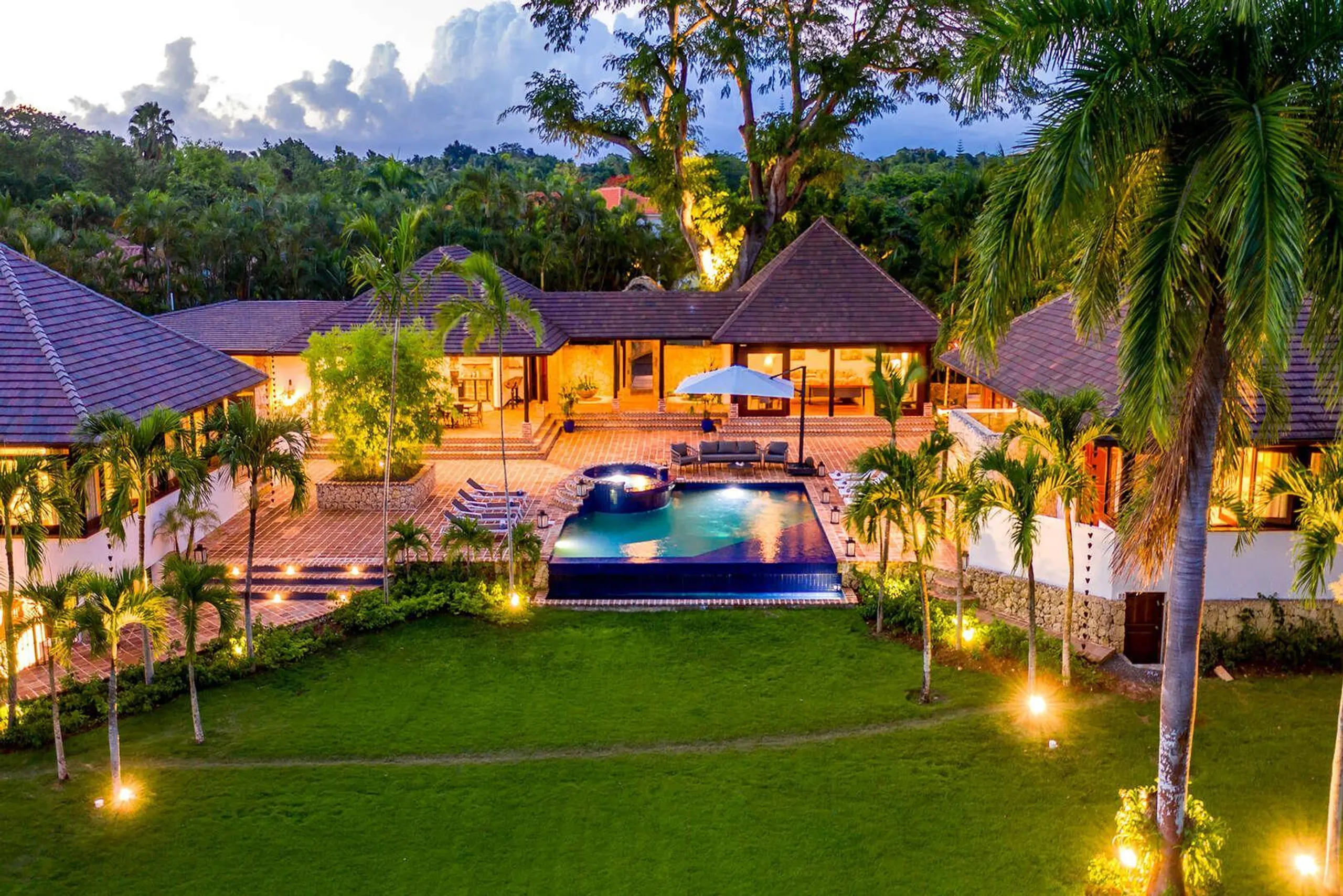 Casa de Campo's Dominican Styled with a Blend of Tropical Villa with Country Club Access — photograph 6