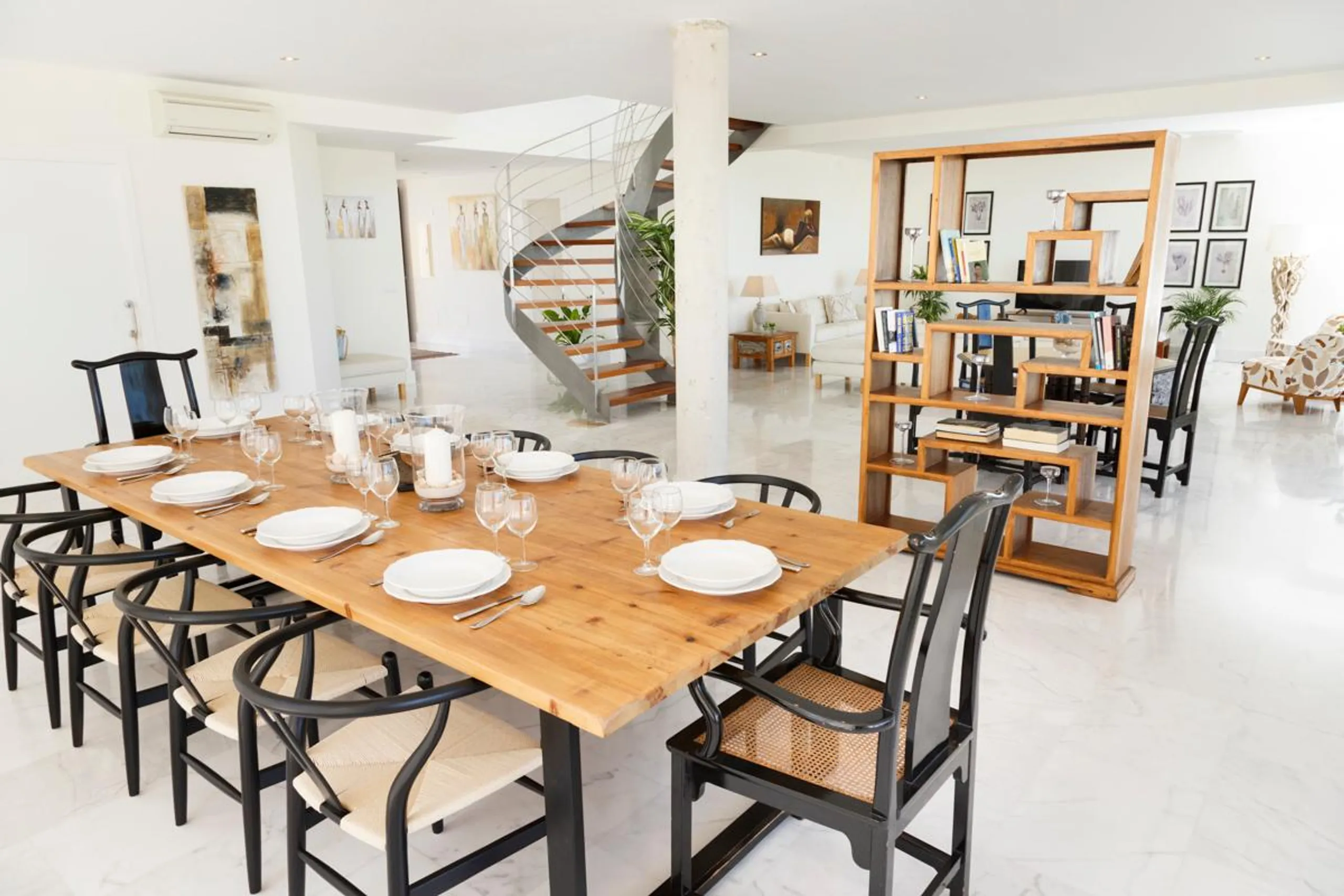 Exquisite 5BR Villa with Private Pool and Sea Views — photograph 7