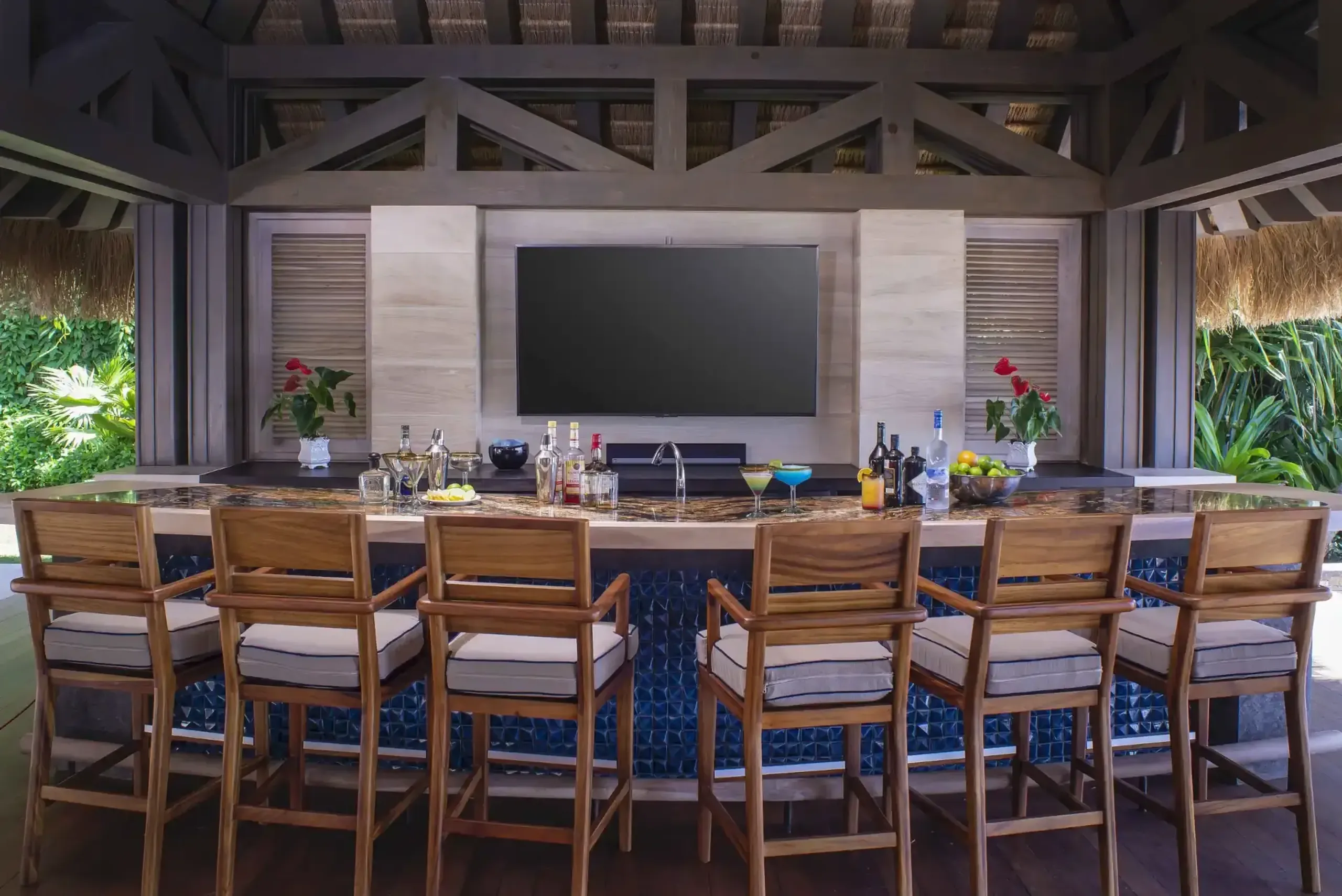 Splendid Ranchos Estates Beachfront Villa with Private Pool and Beach Views — photograph 9