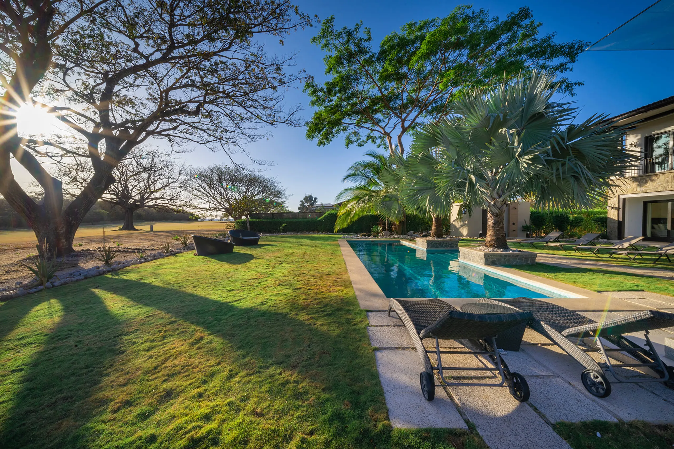 Elegant Hacienda Pinilla Villa with Private Pool, Beach Access, and Golf Course Views — photograph 4