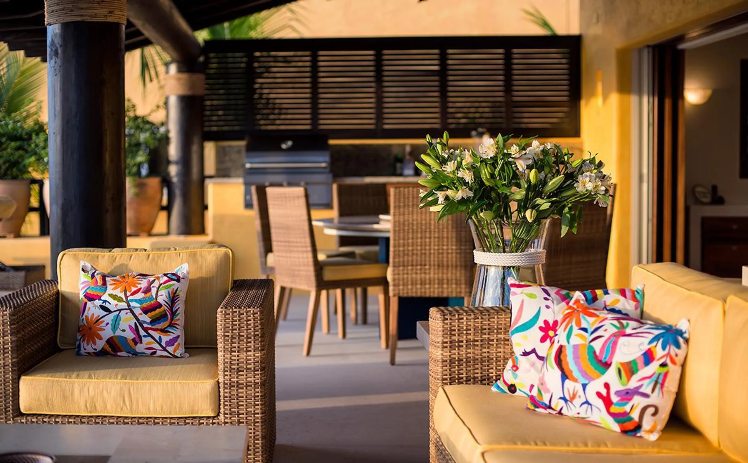 Charming Traditional Punta Mita Luxury Villa with Infinity Pool and Ocean Views — photograph 10
